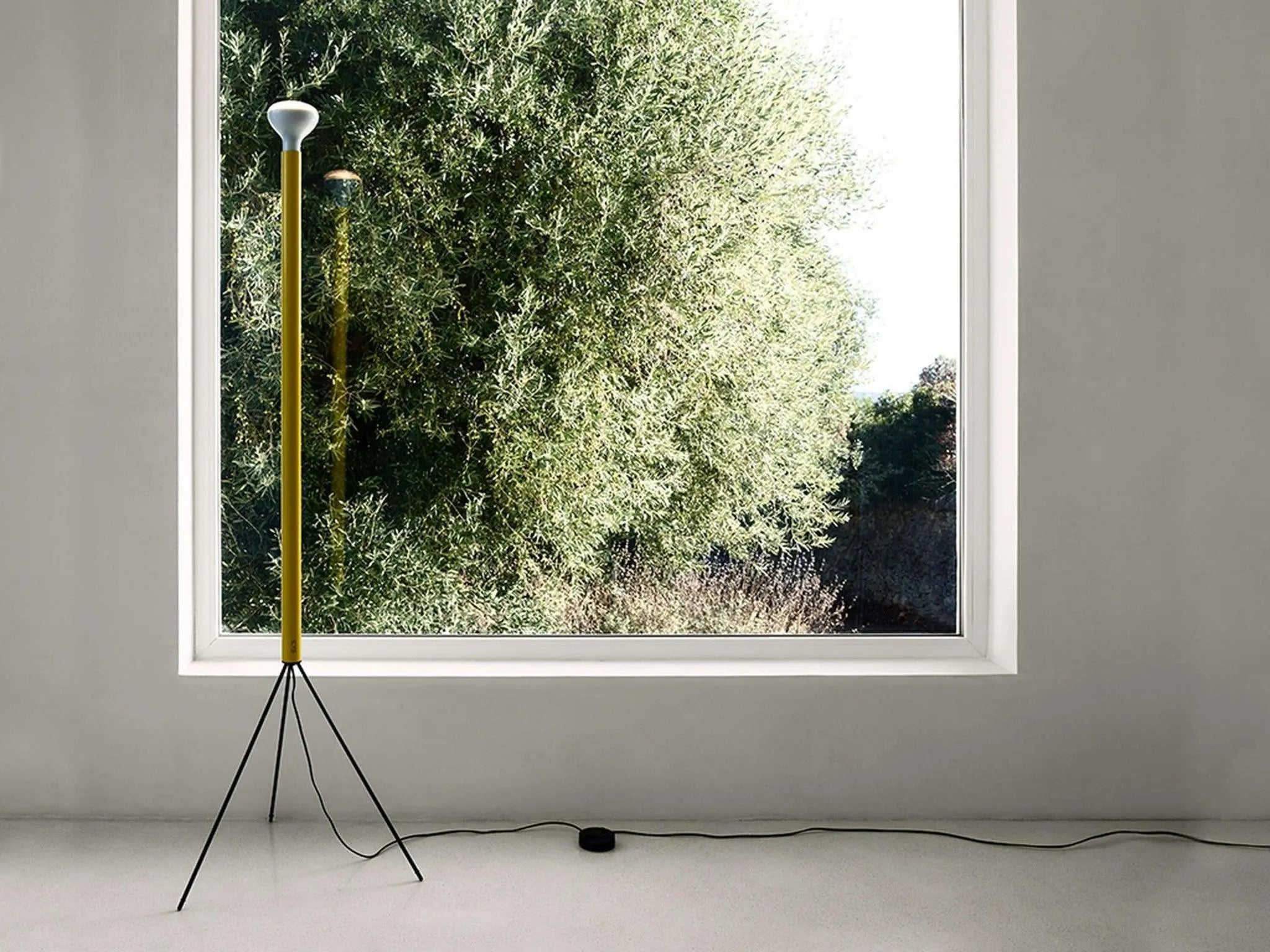 Lampa stojąca LUMINATOR żółty – Flos