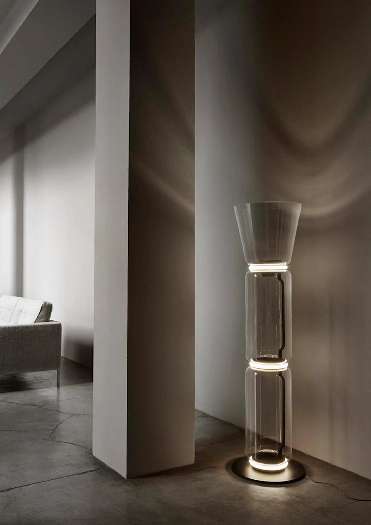 Lampa stojąca NOCTAMBULE CONE szkło – Flos