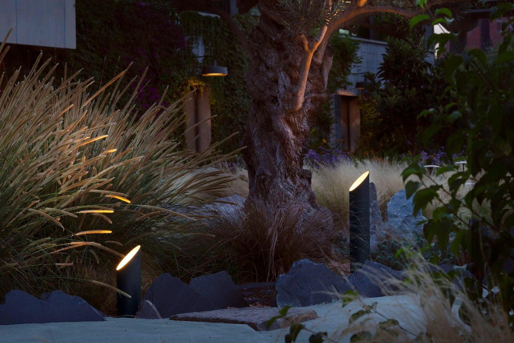 Lampa podłogowa zewnętrzna ELIPSE grafitowy szary Marset Eye on Design