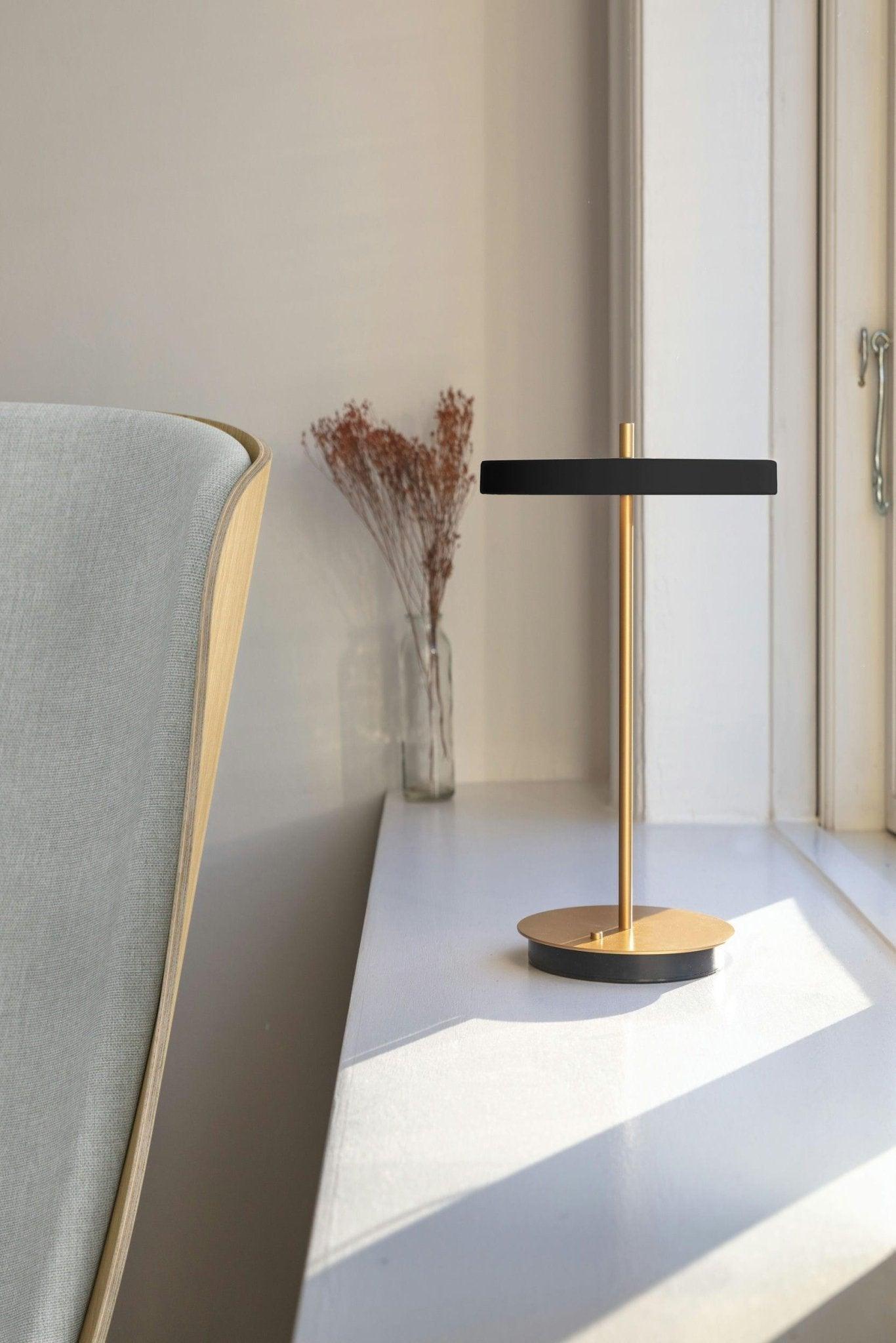 Lampa przenośna ASTERIA MOVE czarny UMAGE Eye on Design