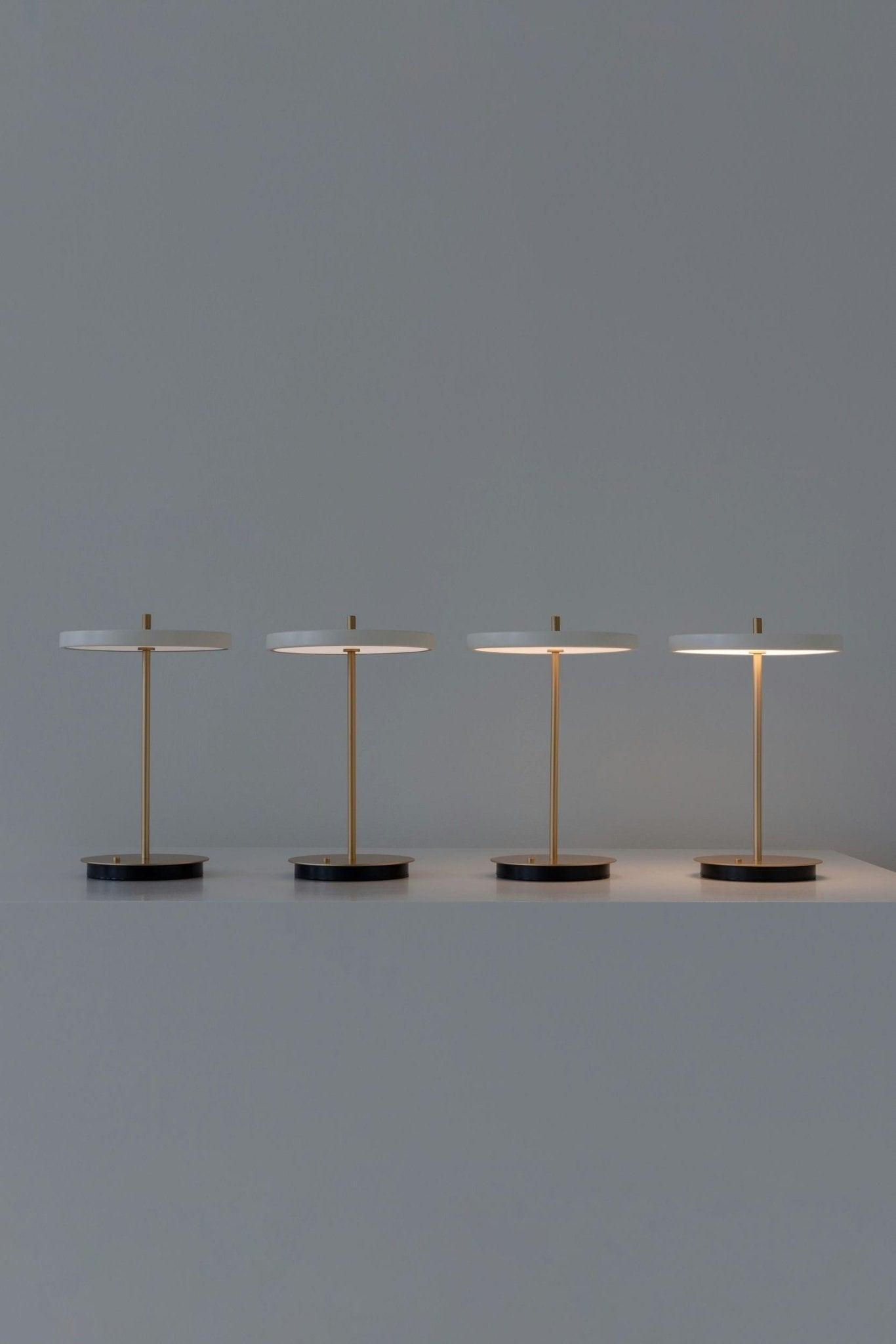 Lampa przenośna ASTERIA MOVE perłowy UMAGE Eye on Design