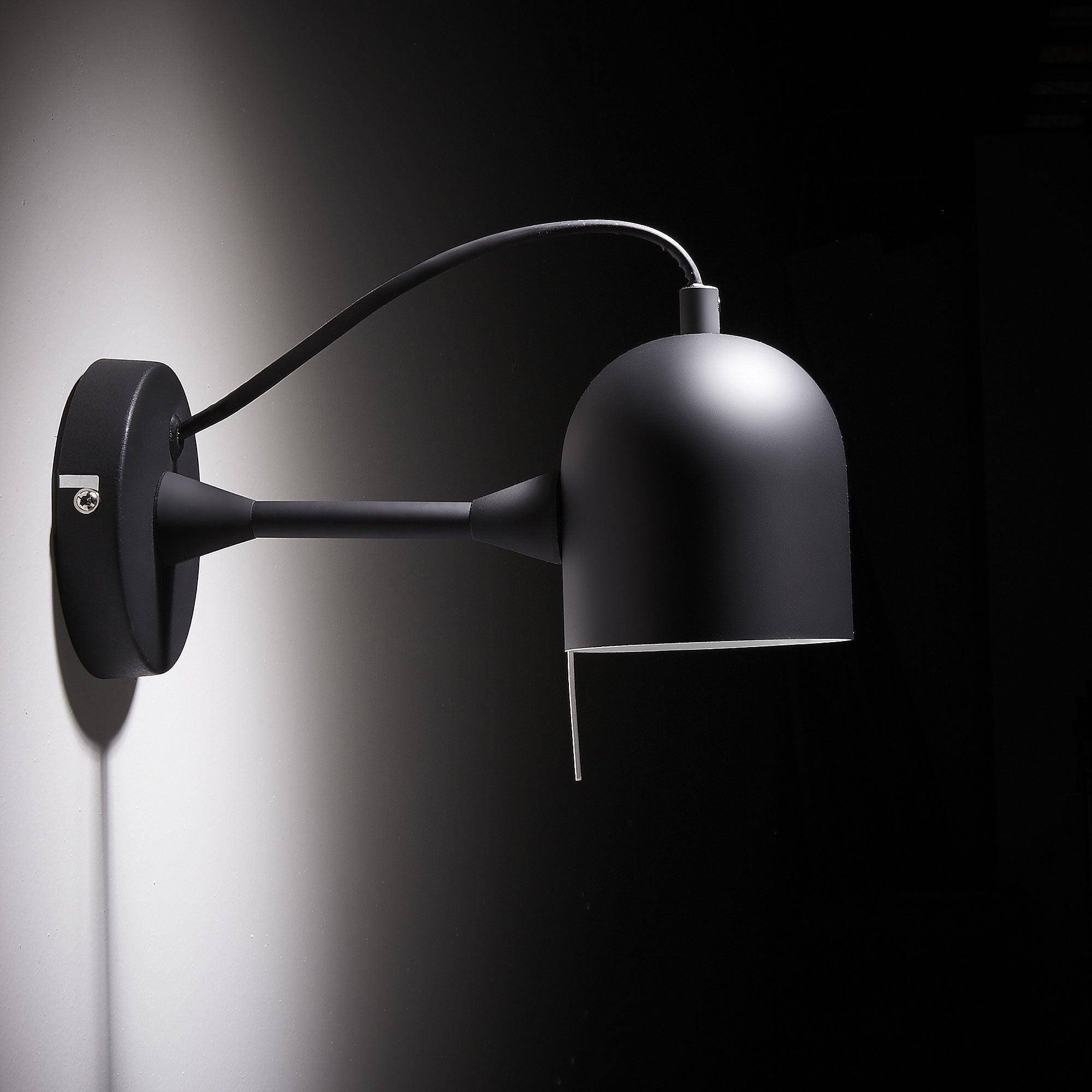 Lampa ścienna LUCILLA czarny La Forma Eye on Design