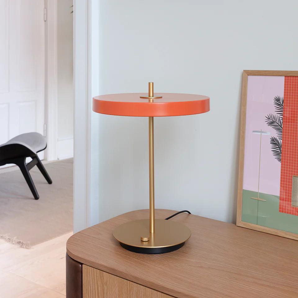 Lampa stołowa ASTERIA TABLE pomarańczowy UMAGE Eye on Design