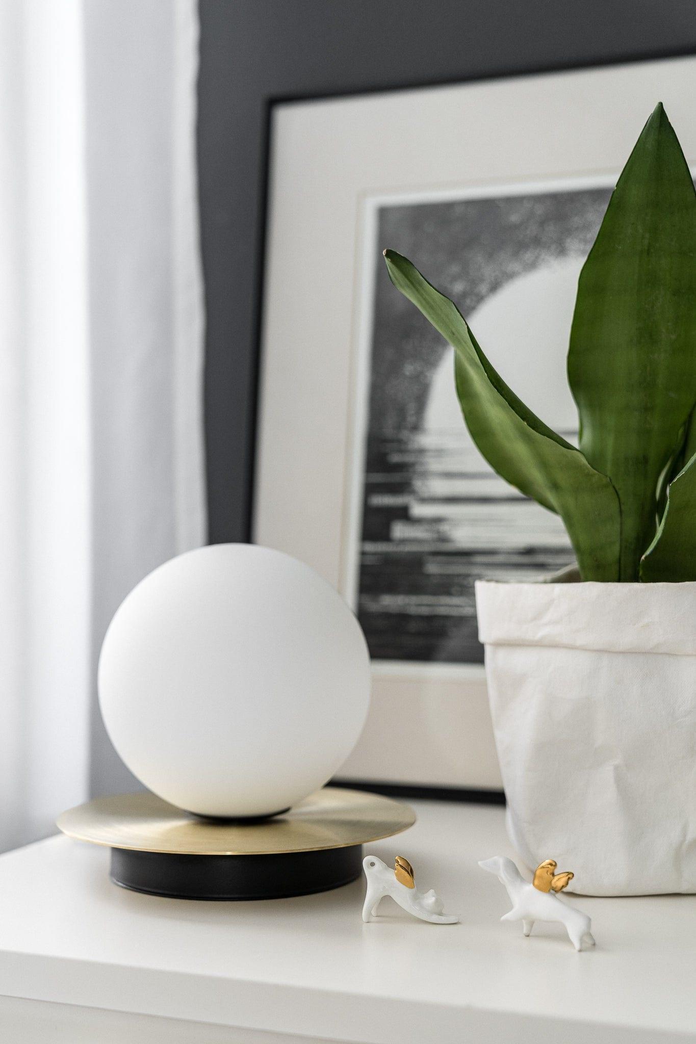 Lampa stołowa BORRA złoty Ummo Eye on Design