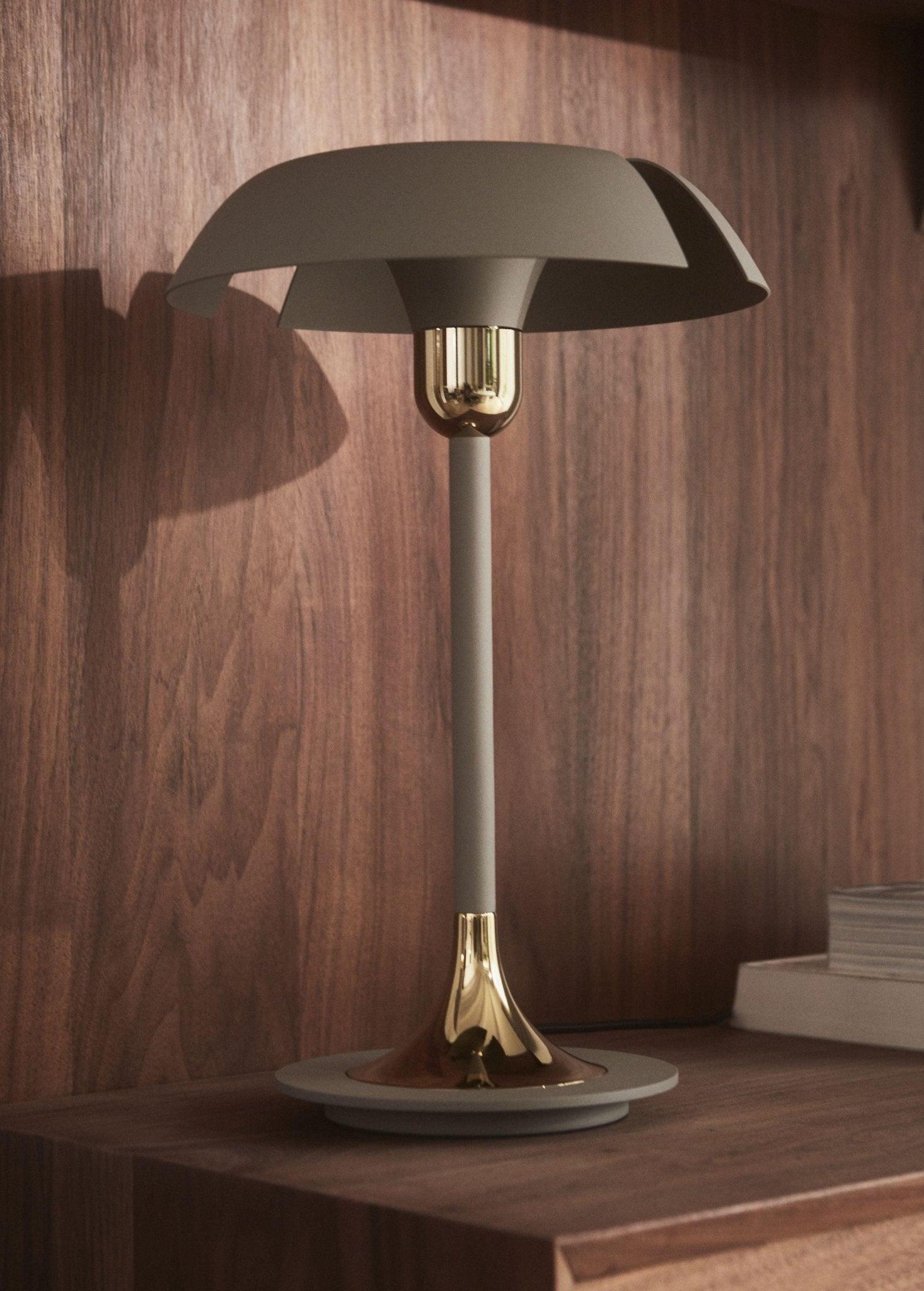 Lampa stołowa CYCNUS taupe AYTM Eye on Design