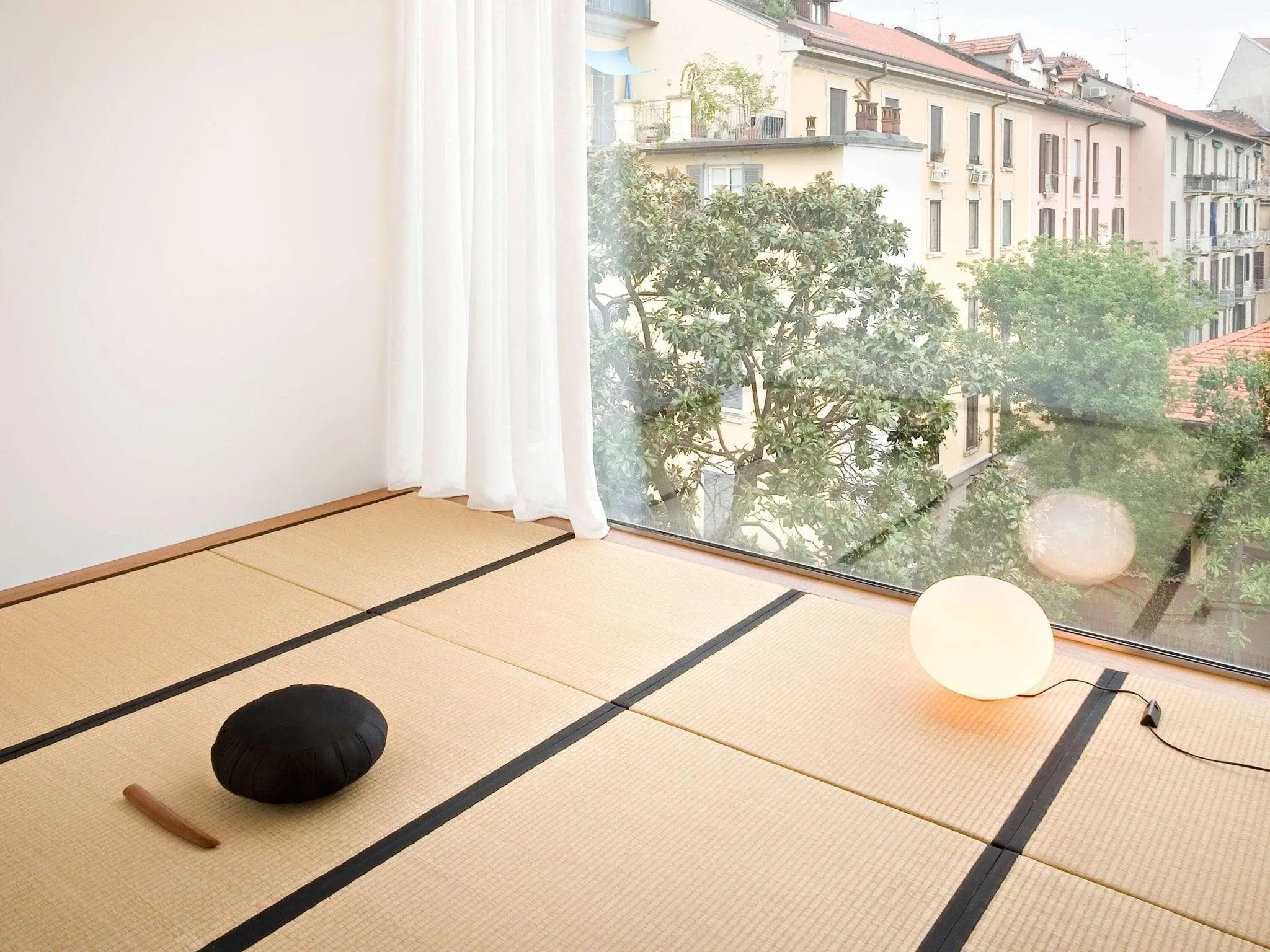Lampa stołowa GLO-BALL biały, marka Flos