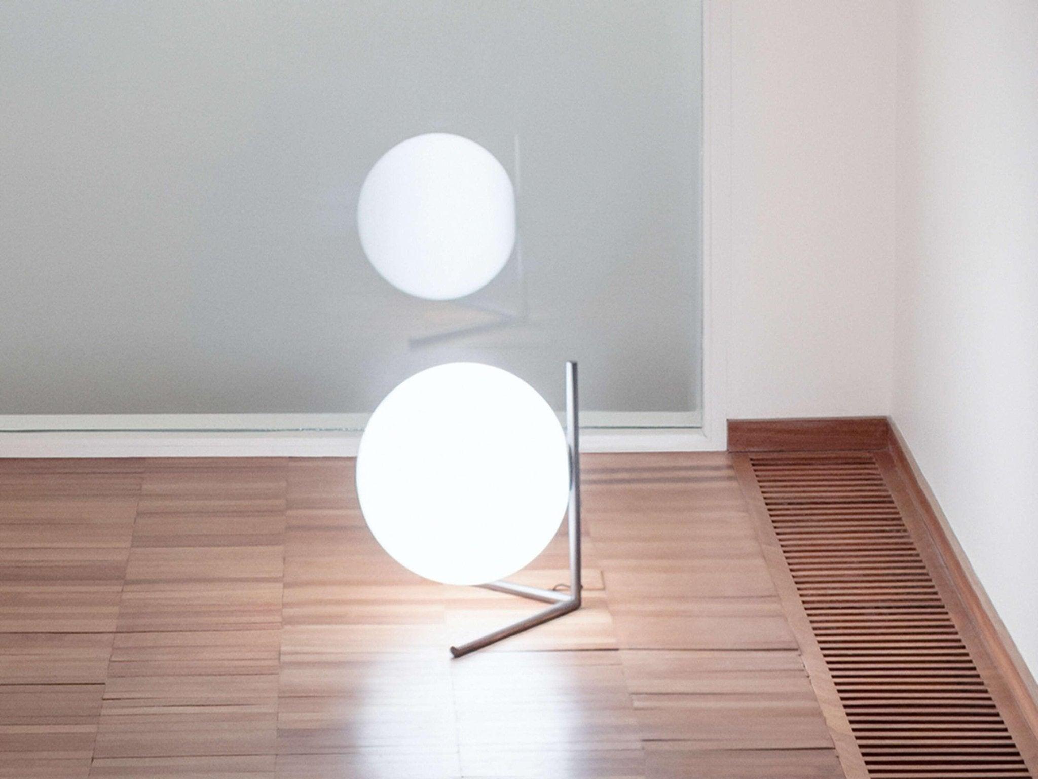 Lampa stołowa IC LIGHTS chromowany Flos Eye on Design