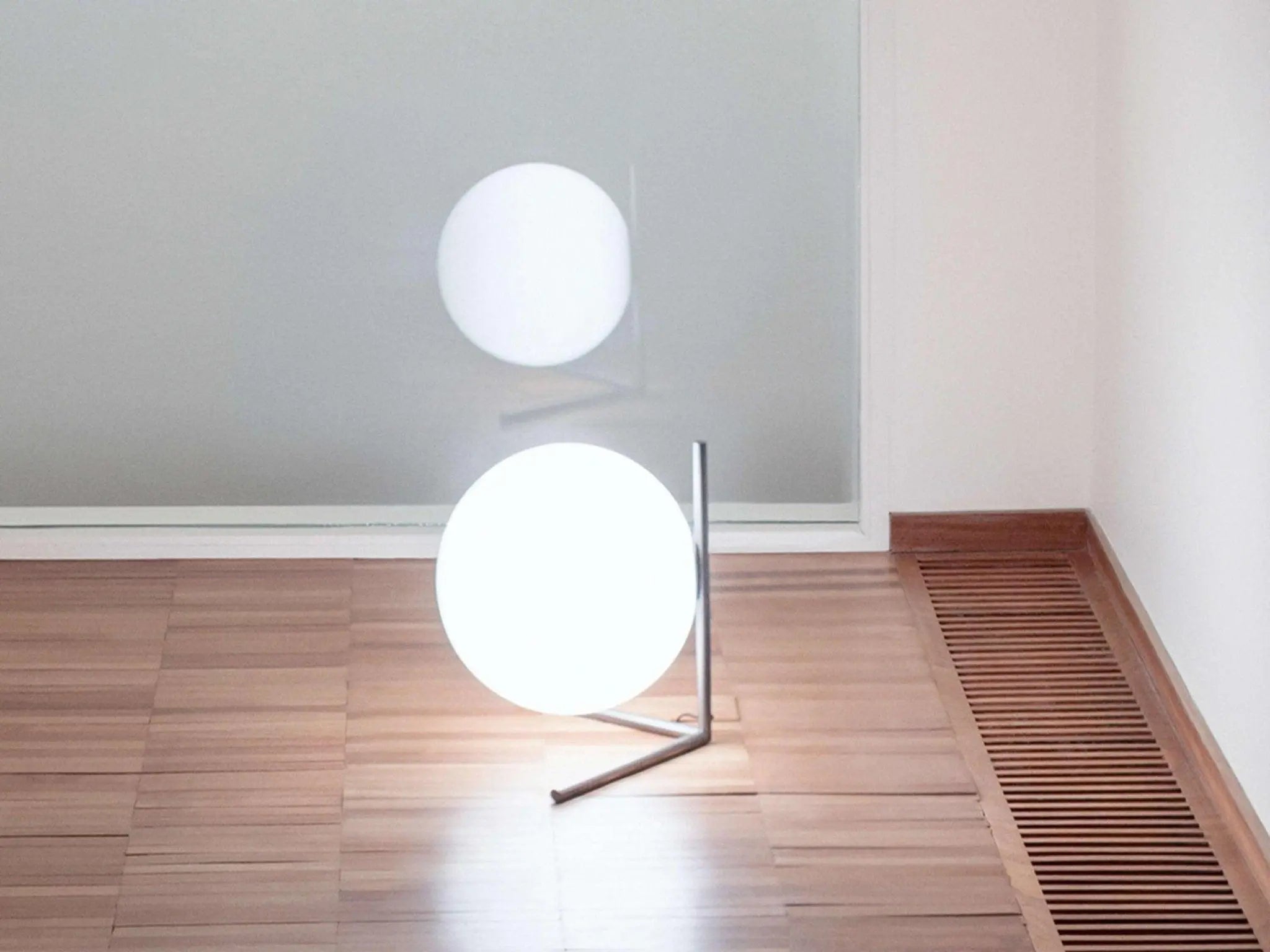 Lampa stołowa IC LIGHTS chromowany – szkło