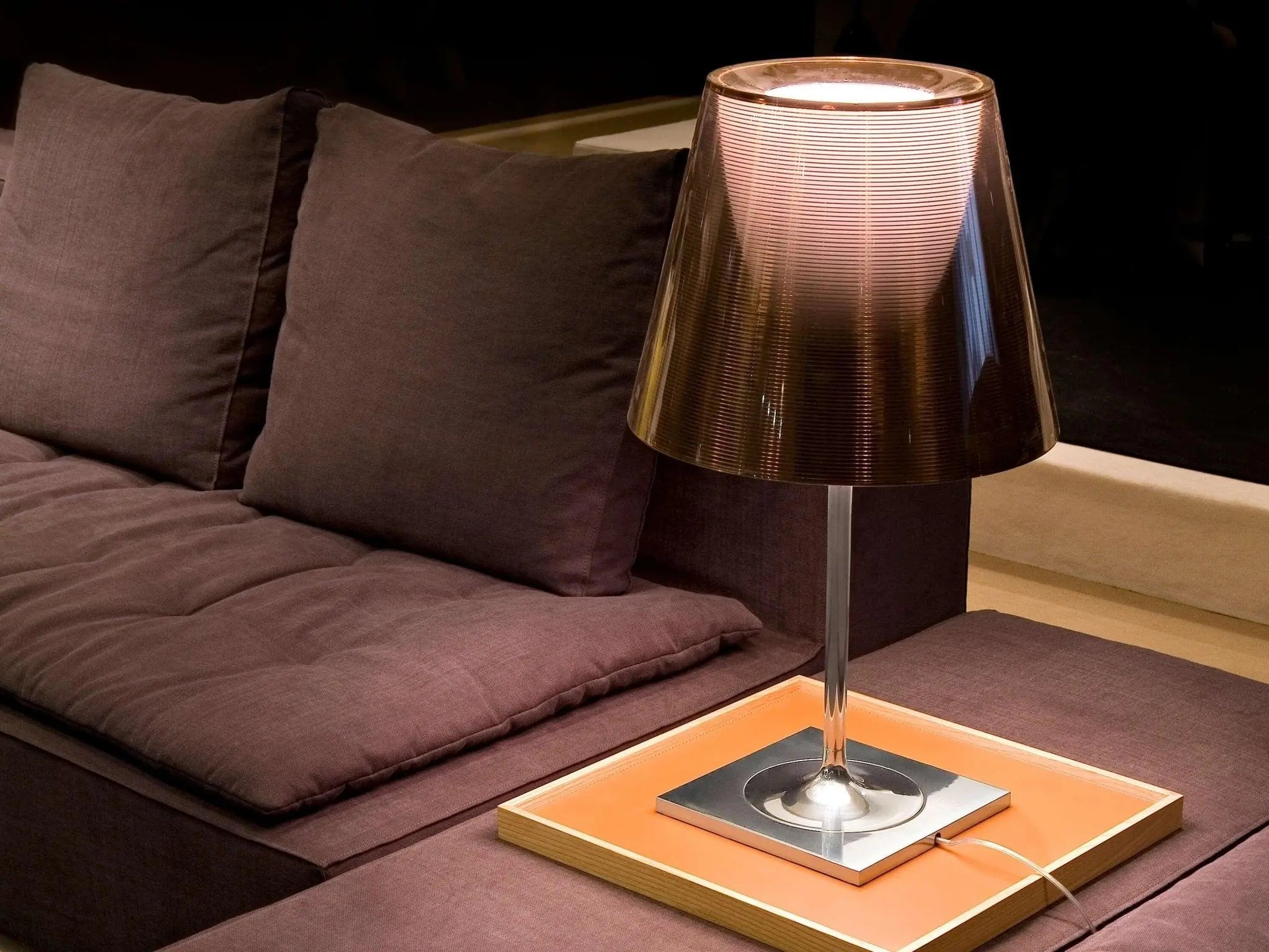Lampa stołowa KTRIBE czarny – styl nowoczesny