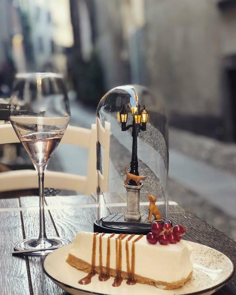 Lampa stołowa MY LITTLE EVENING Seletti Eye on Design