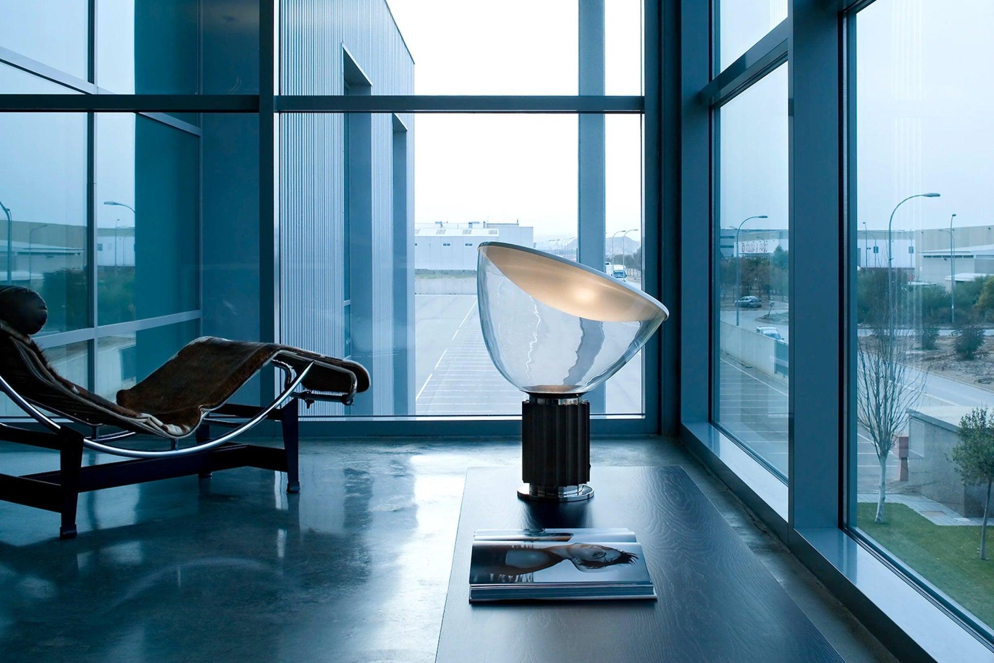 Lampa stołowa TACCIA czarny Flos Eye on Design