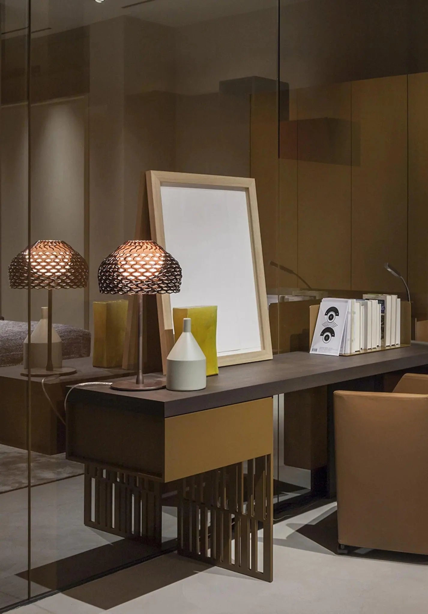 Lampa stołowa TATOU szary – styl nowoczesny