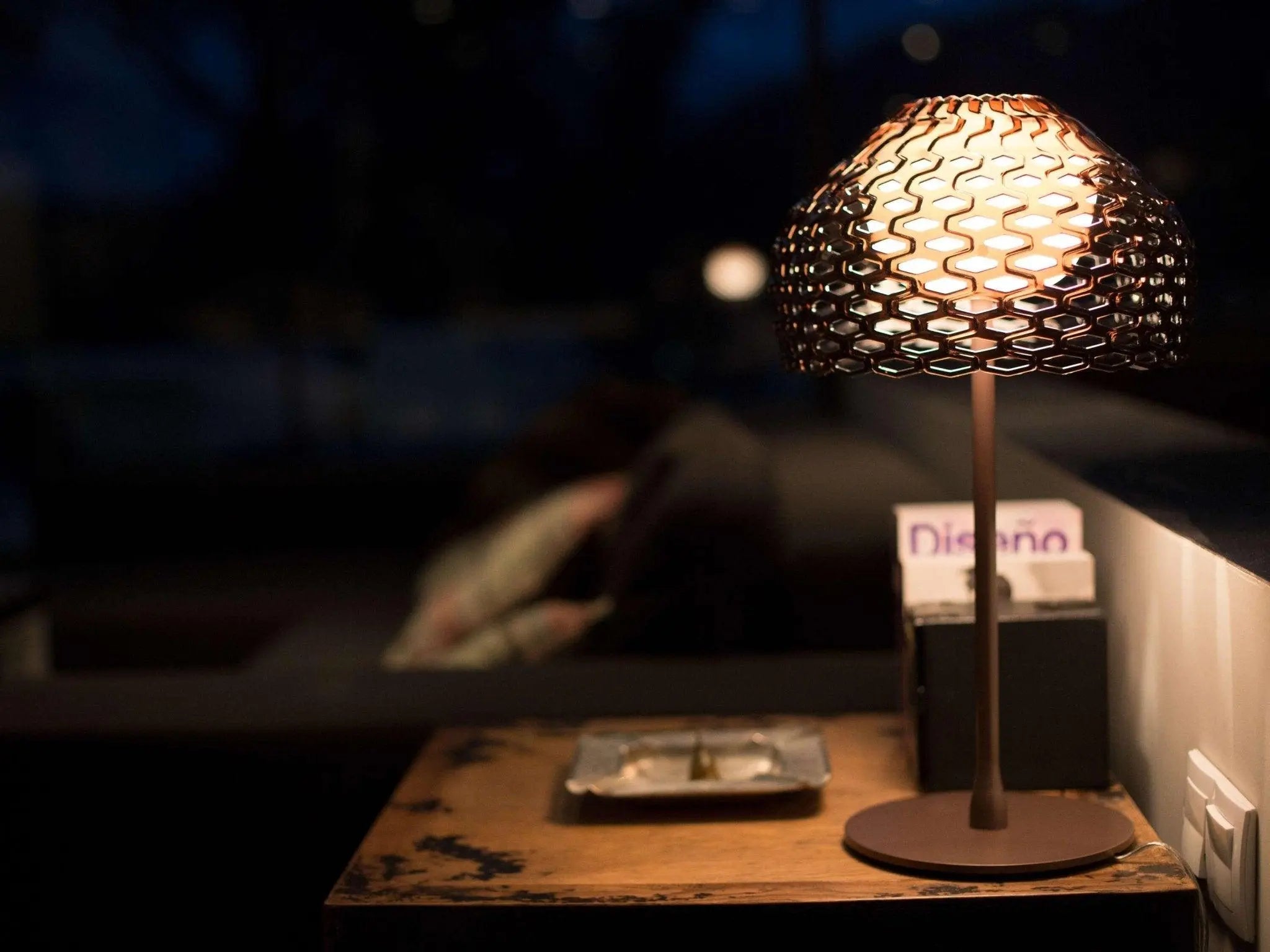 Lampa stołowa TATOU szary – Flos