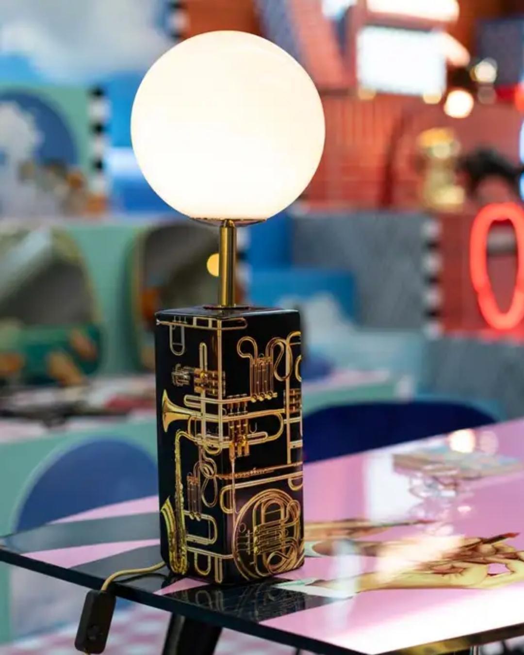 Lampa stołowa TRUMPETS czarny Seletti Eye on Design