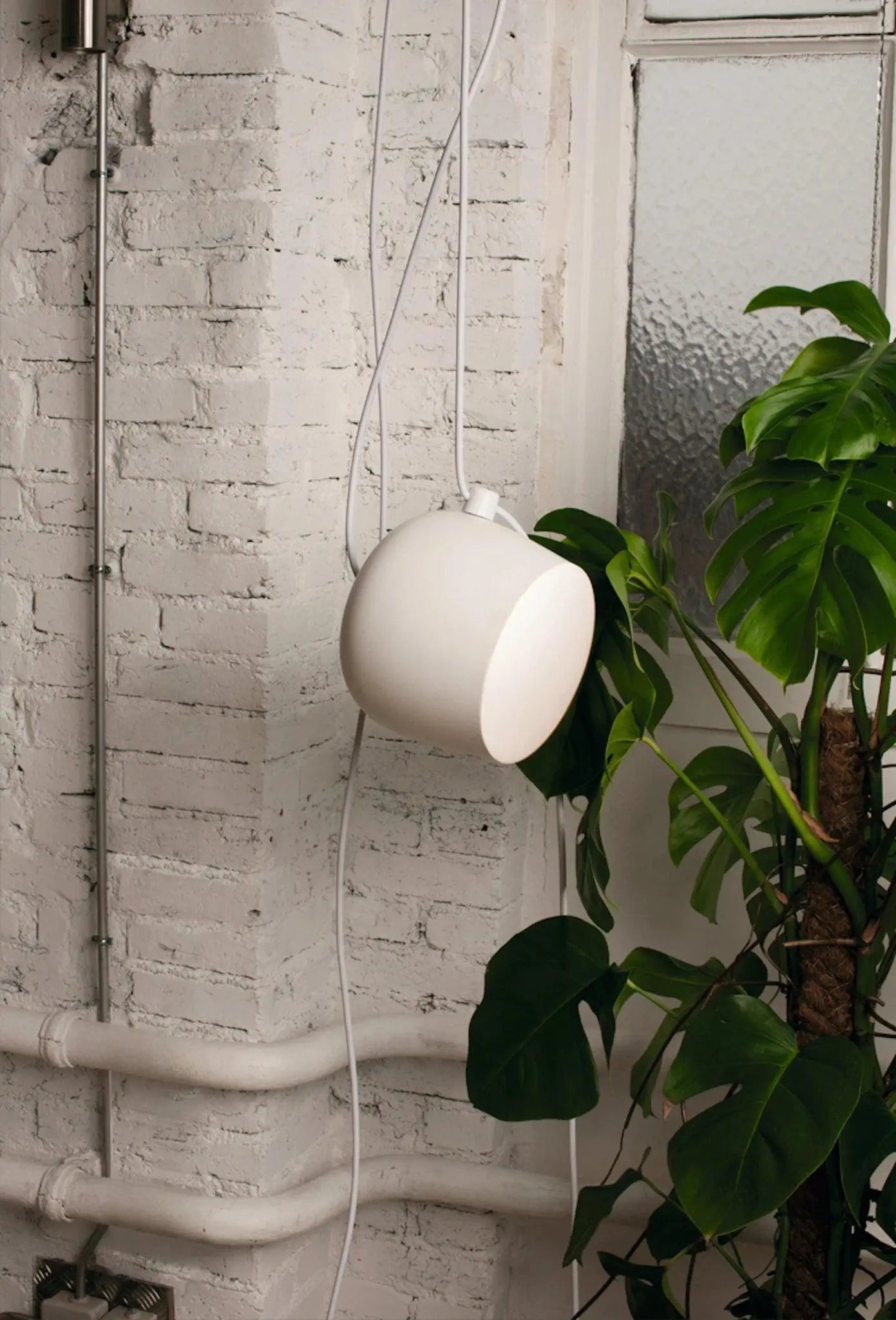 Lampa wisząca AIM biały – styl nowoczesny