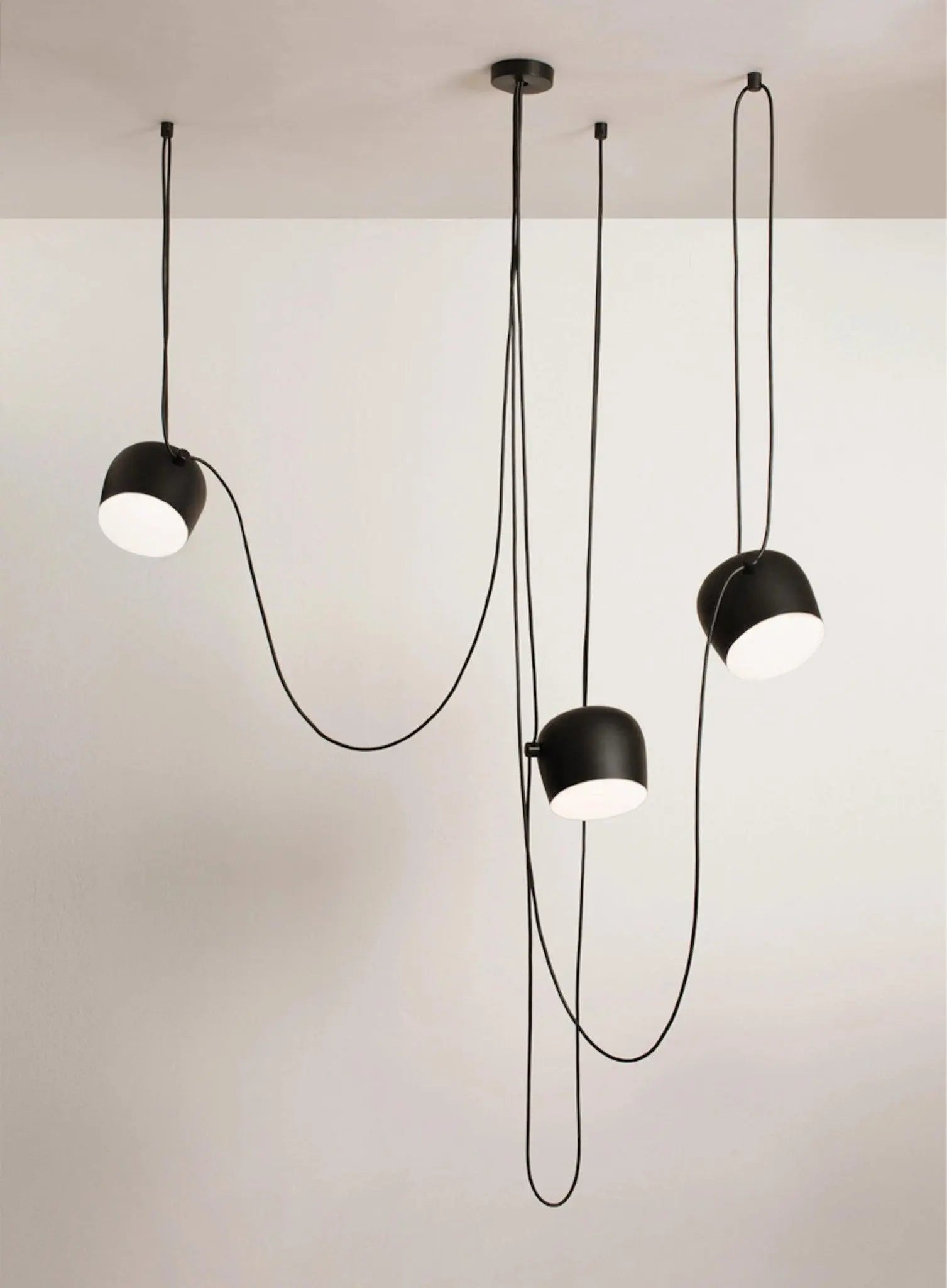 Lampa wisząca AIM czarny, marka Flos