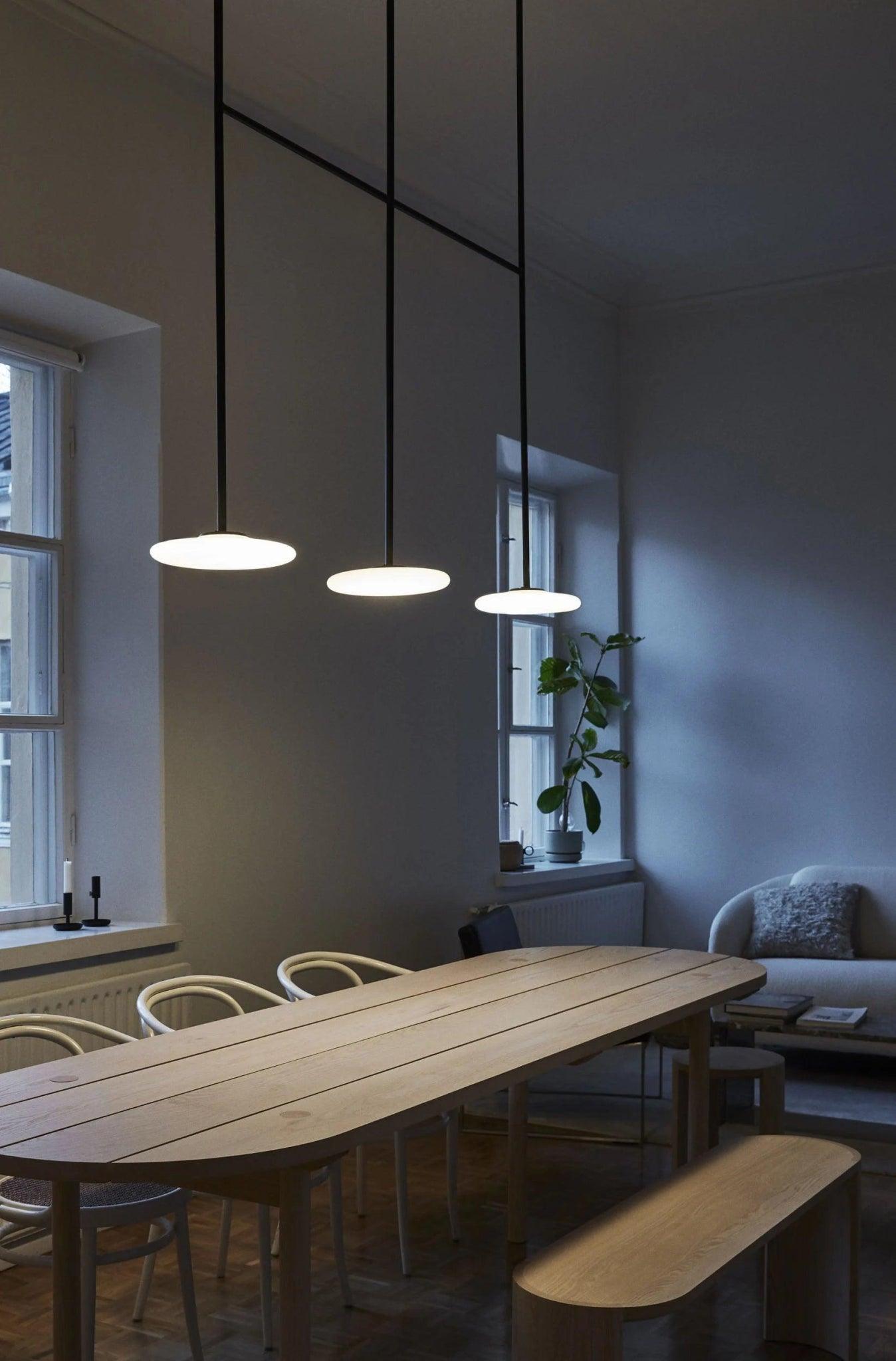Lampa wisząca IHANA czarmy Marset Eye on Design