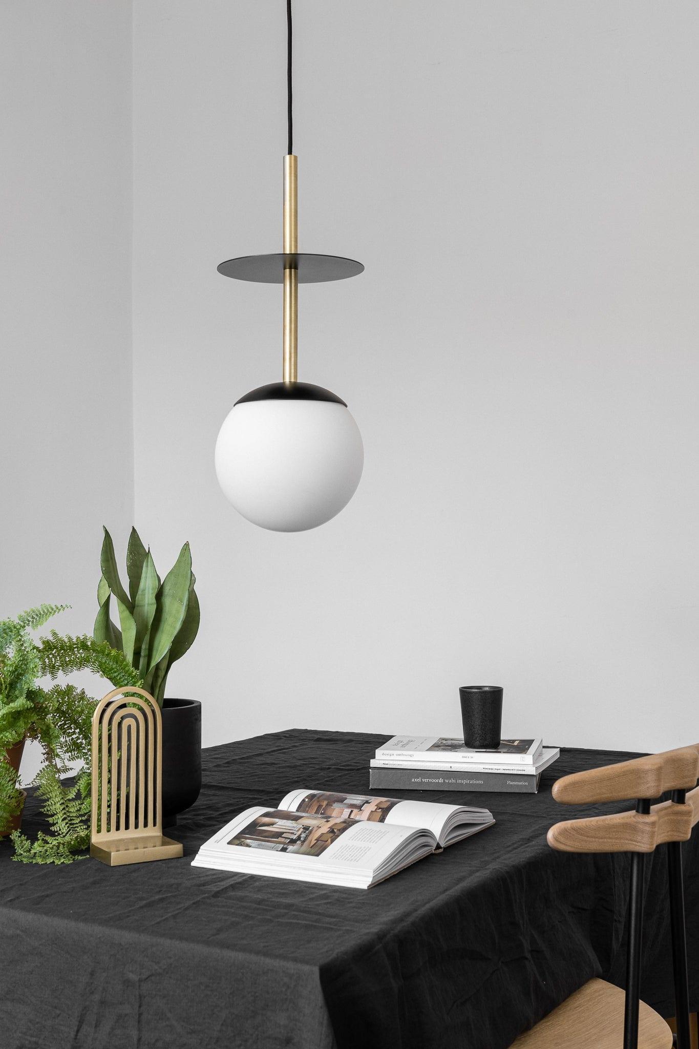 Lampa wisząca PLAAT czarno-złoty – Ummo
