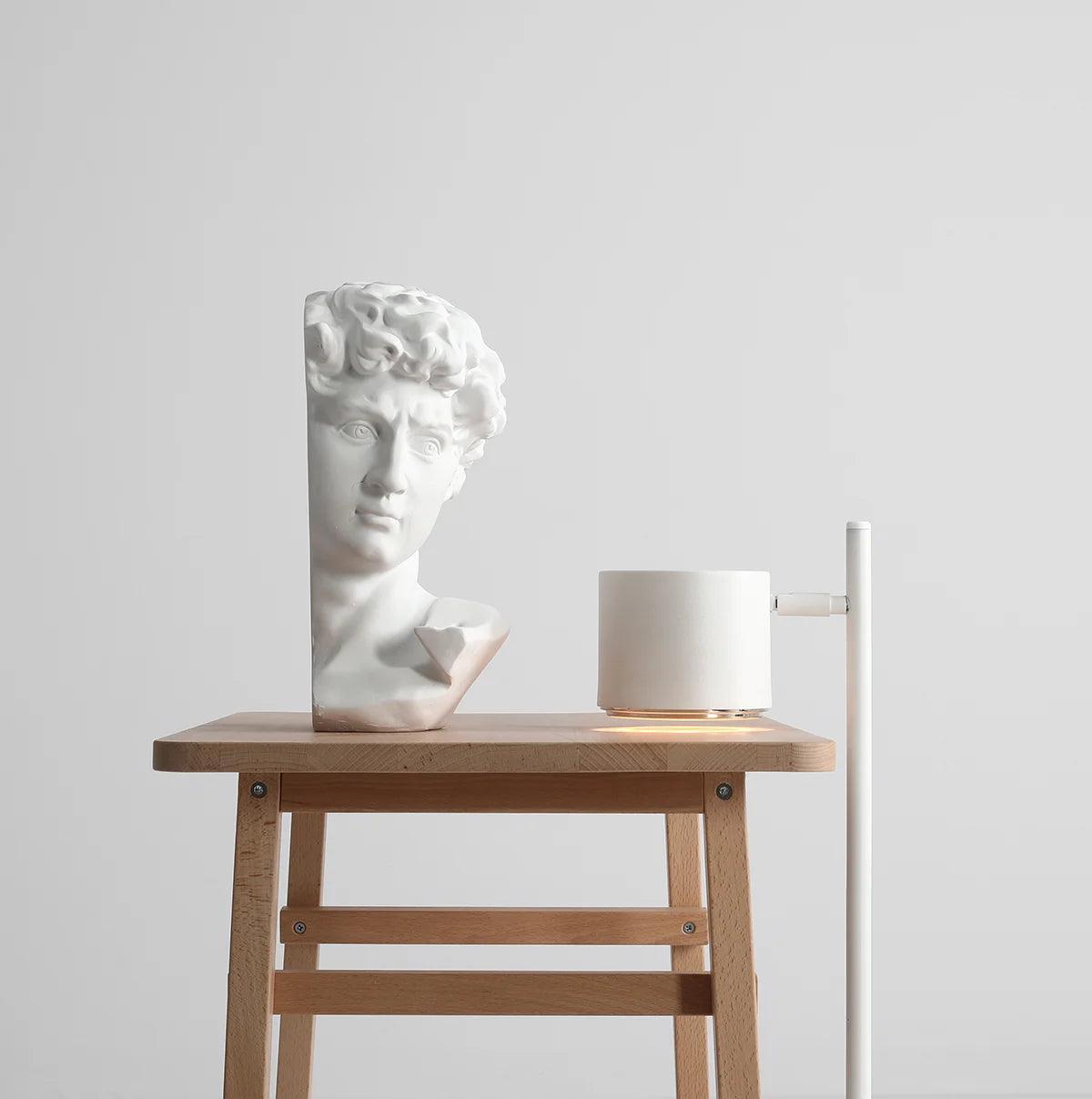 Lampka biurkowa BOT biały Artera Eye on Design