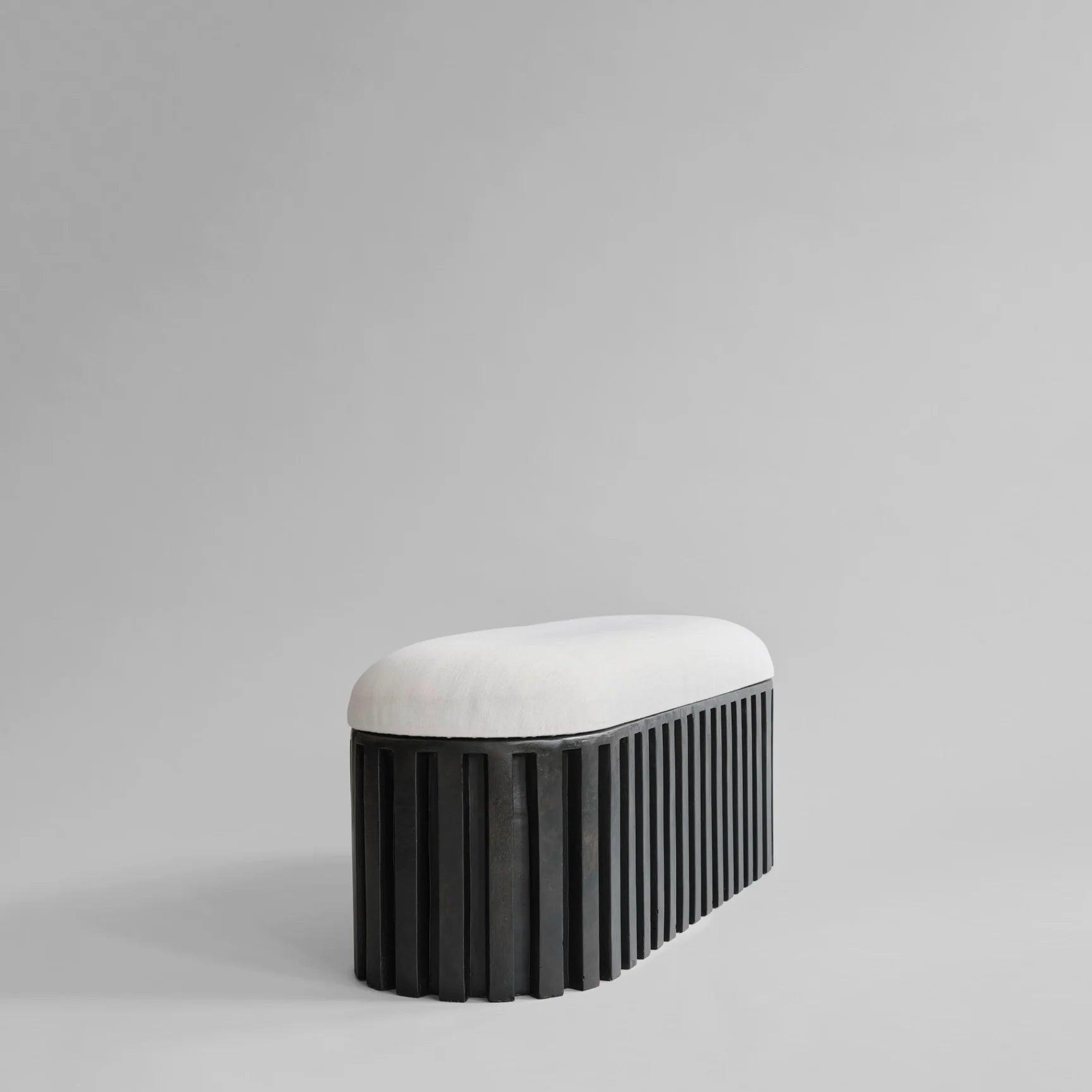 Ławka TRIBU kremowy z ciemnobrązową podstawą 101 Copenhagen Eye on Design