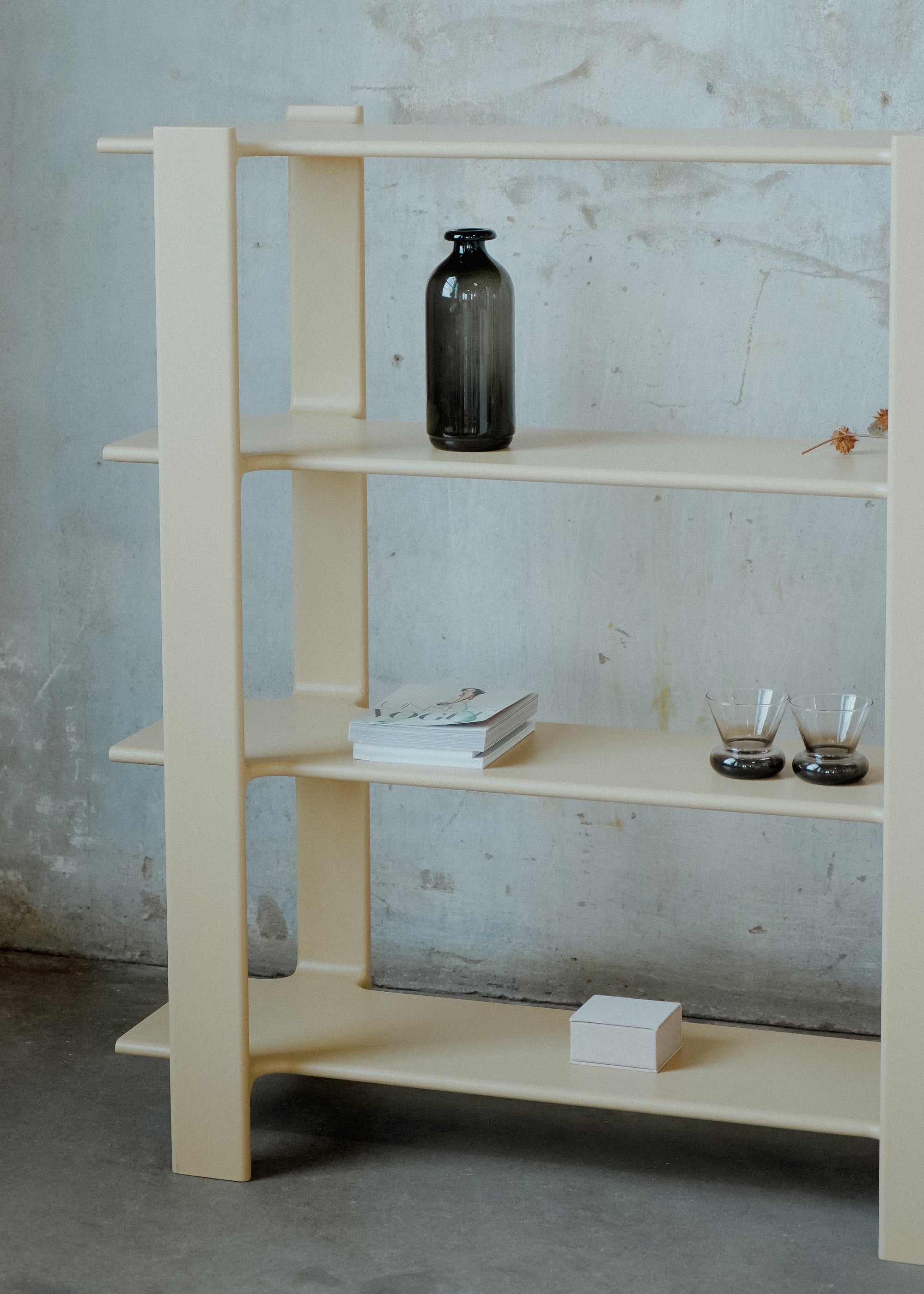 LIGO Shelf Black Oak Wood