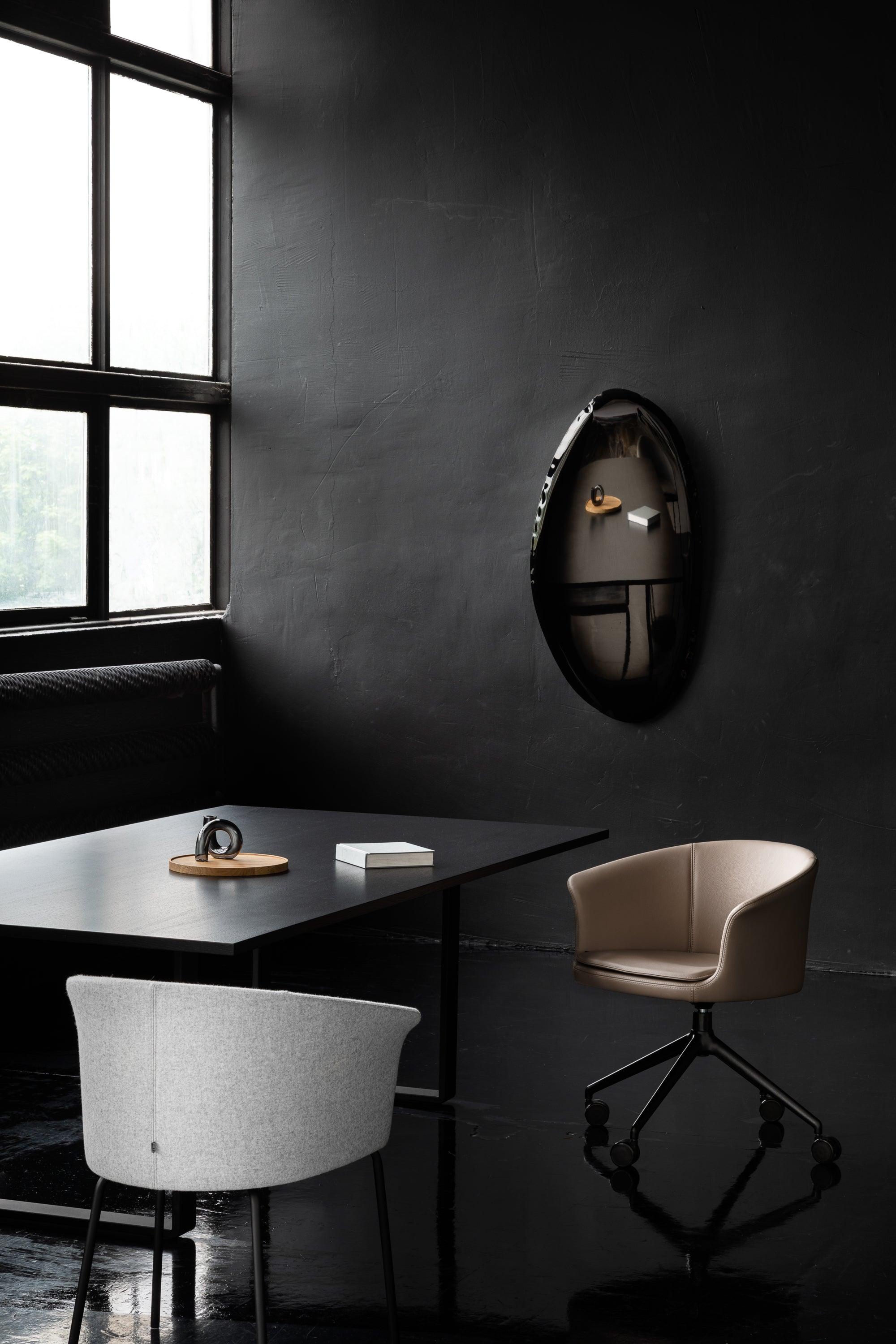 Lustro TAFLA O transitions ciemna materia Zieta Studio Eye on Design