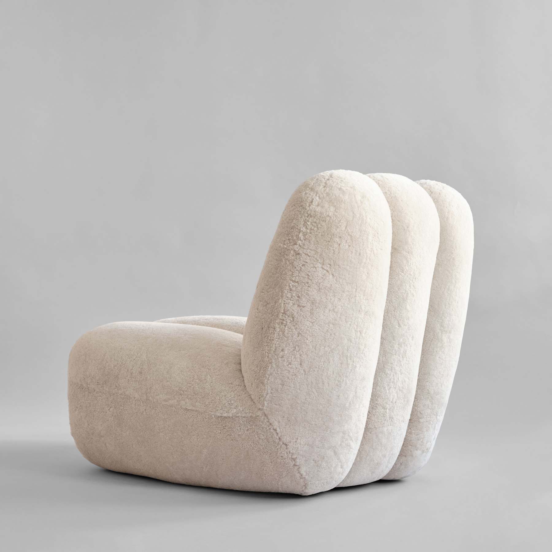 Sheepskin TOE cream fabric armchair