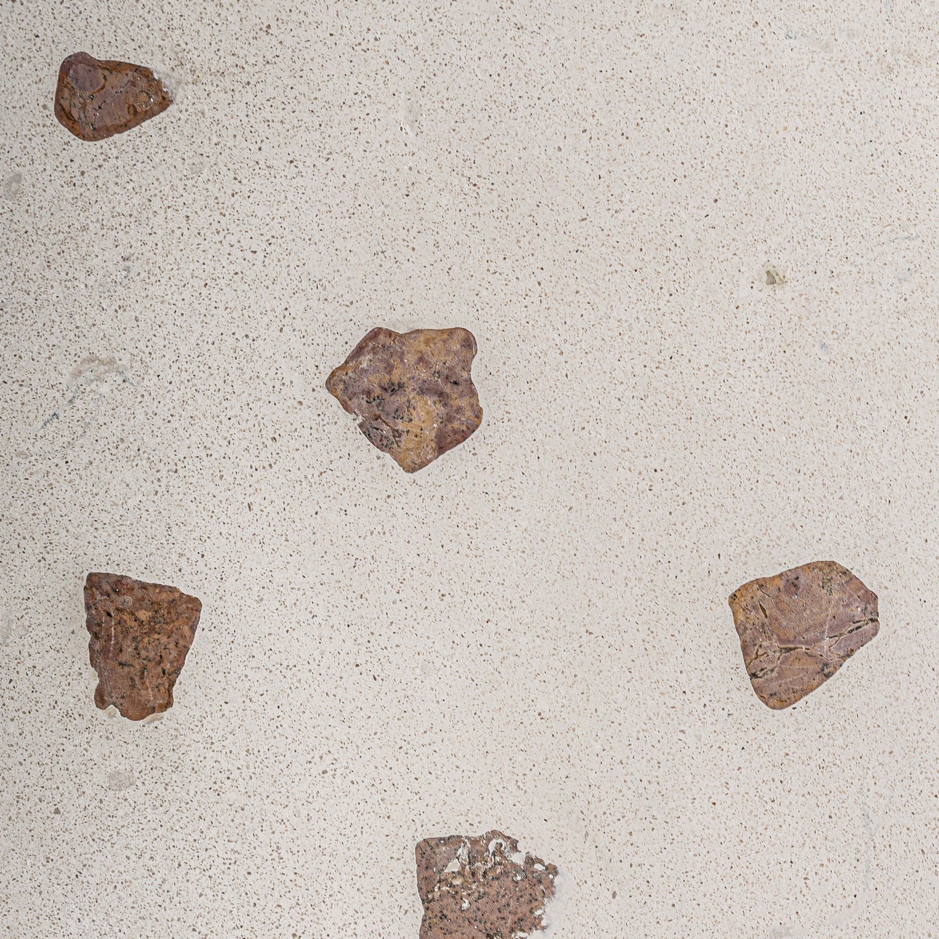 Boční stolek BAUM krémové terrazzo