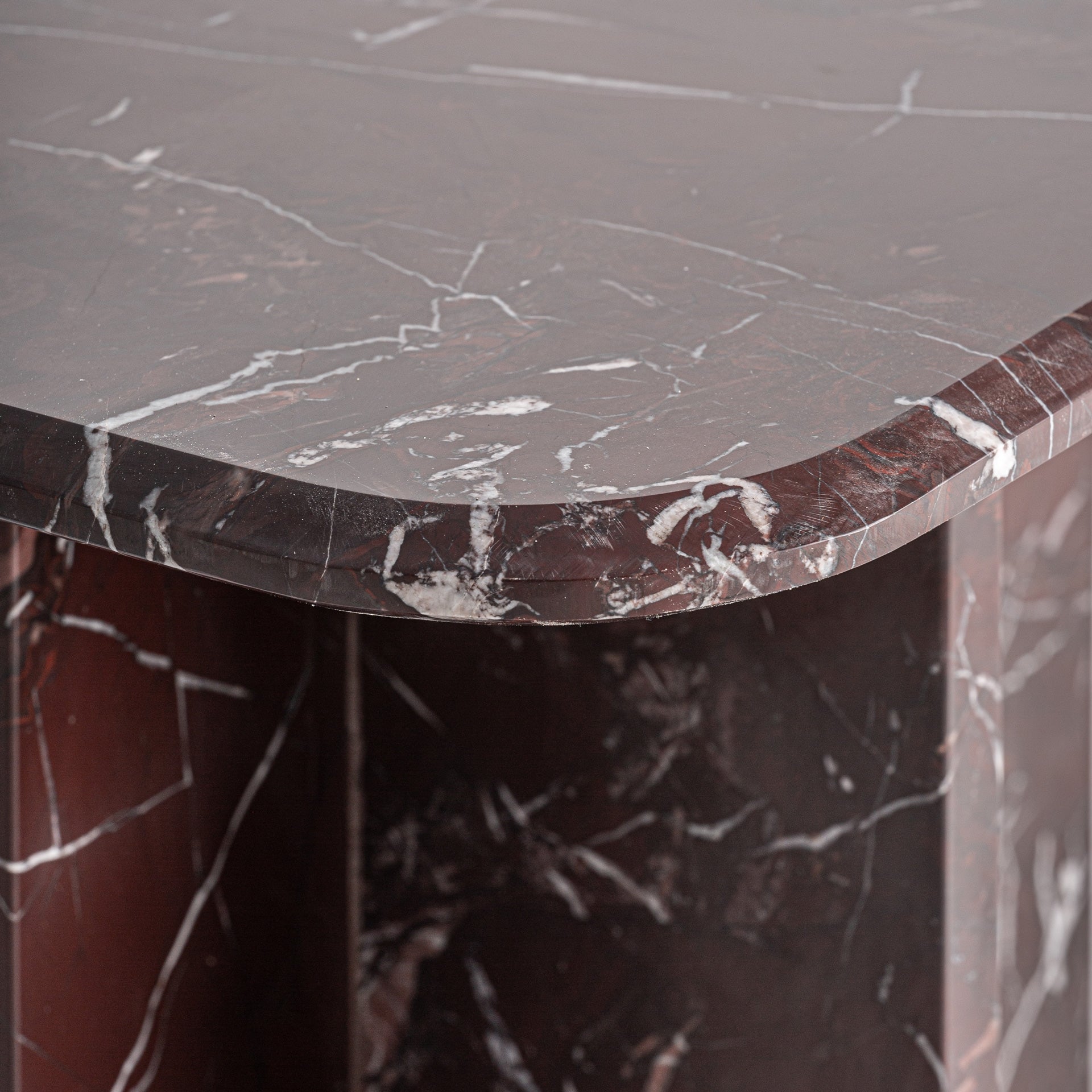 Boční stolek BOURG burgundový mramor