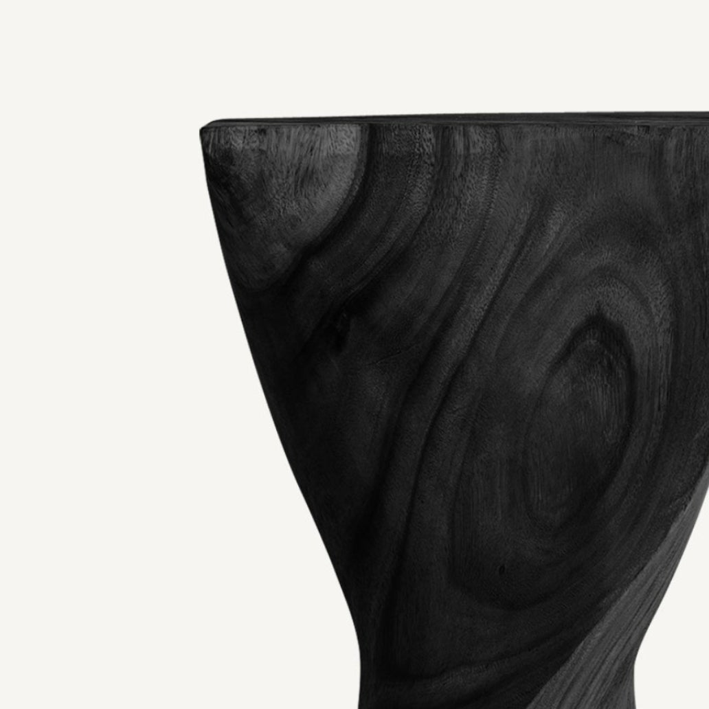 Boční stolek YENDI černé tropické dřevo