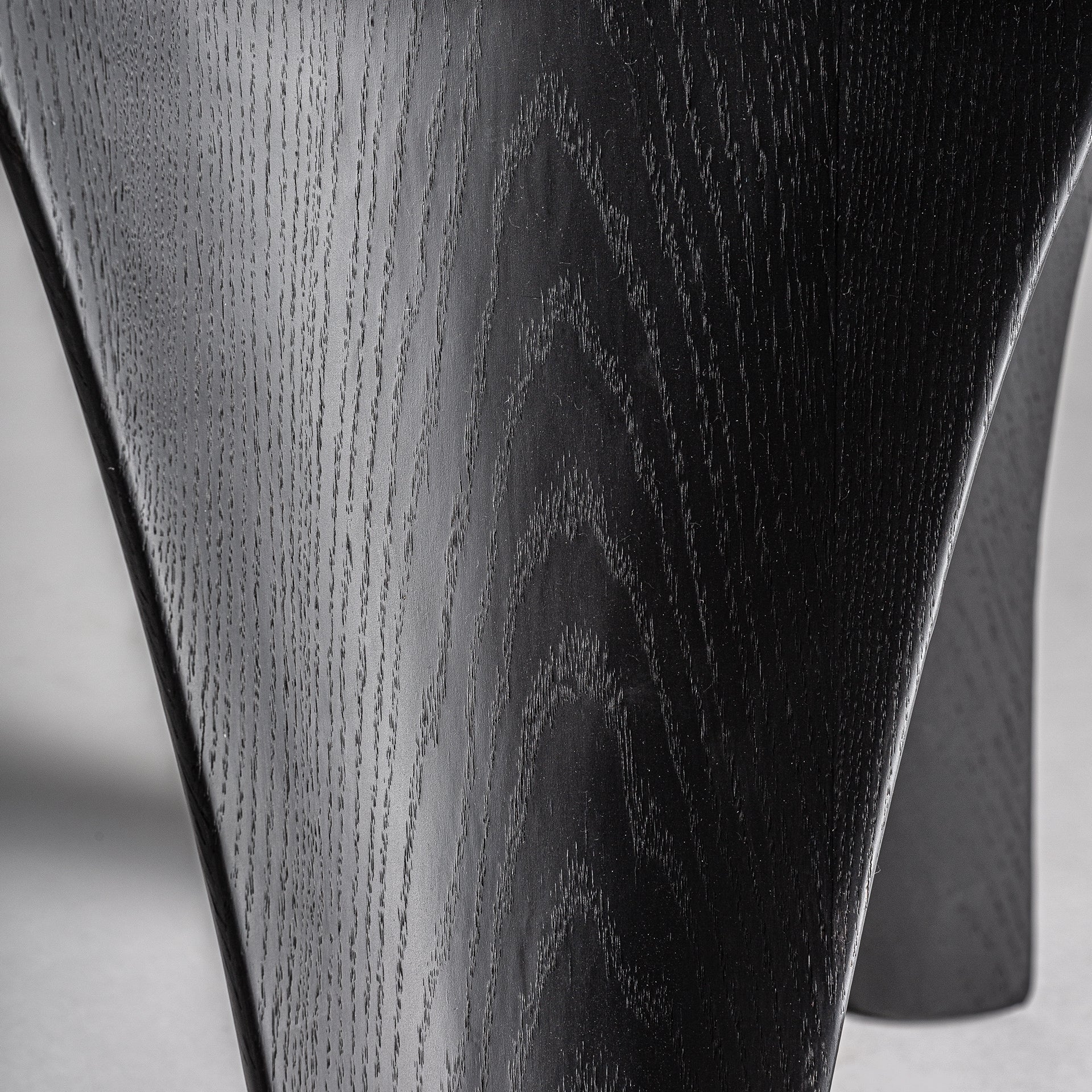 Stůl BILZEN černý dubový dýha