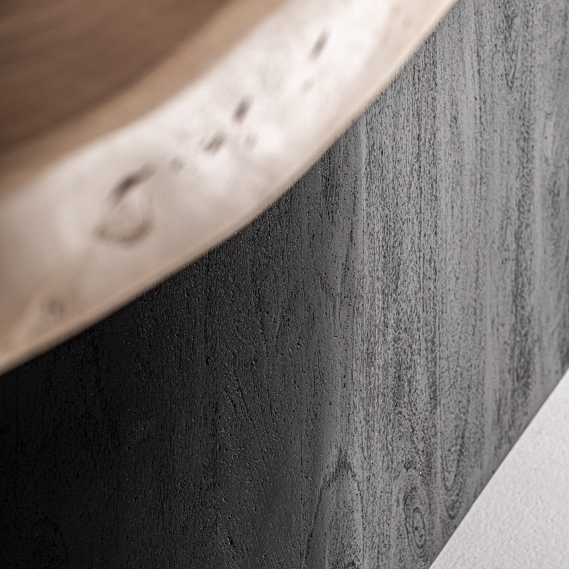 KNAITH Acacia Wood Table