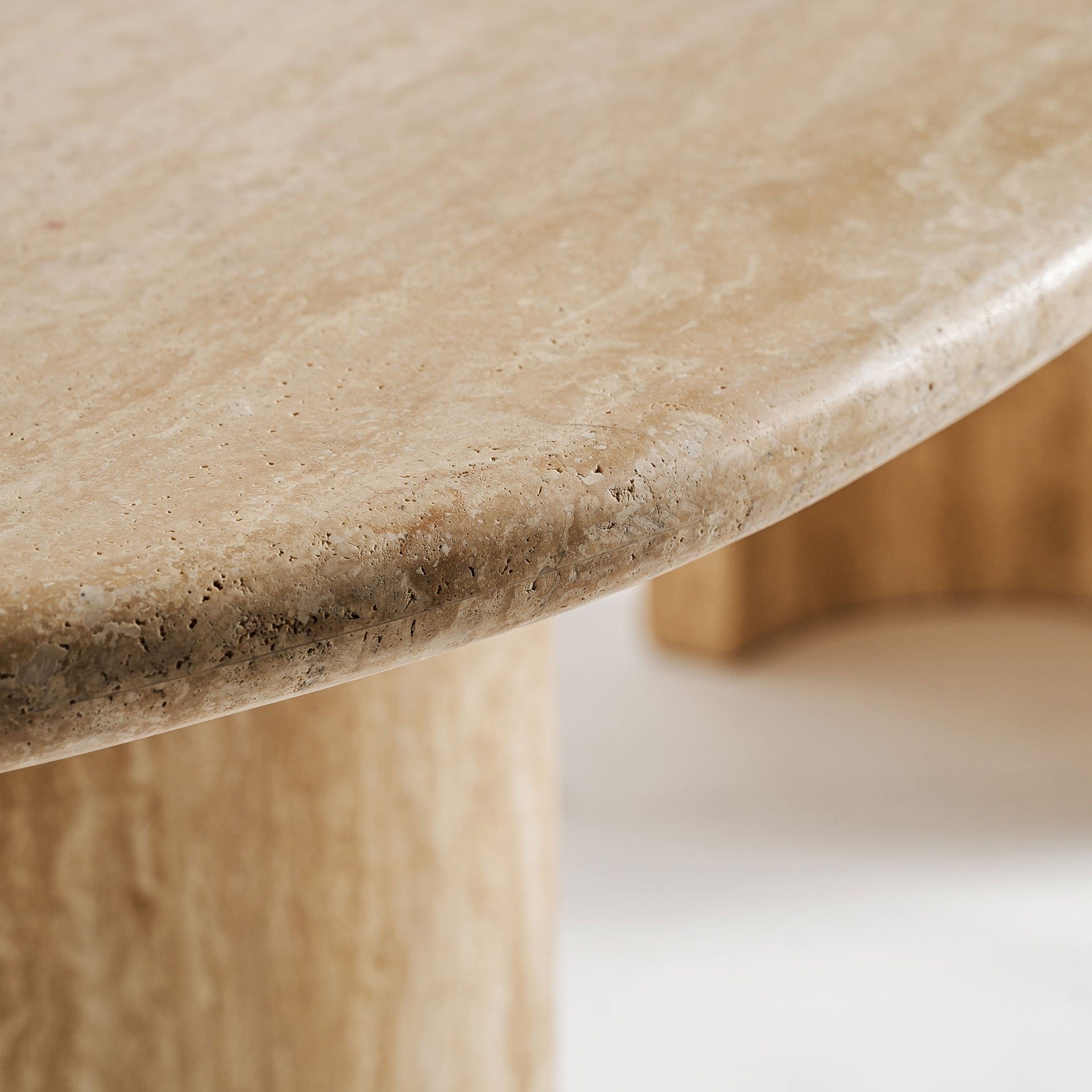 Oval Table THIENNES Beige Travertine