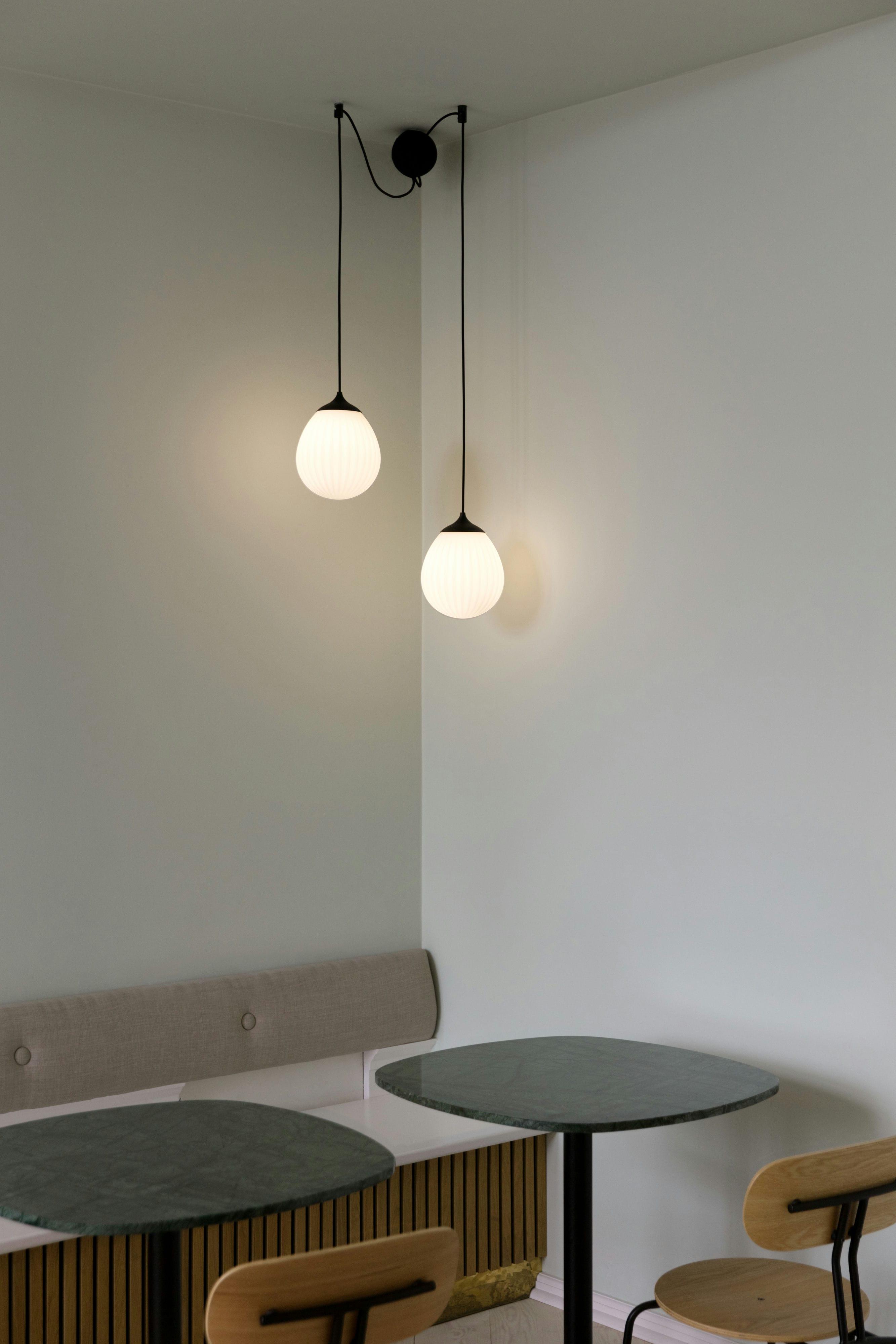 Mocowanie lampy wiszącej CANNONBALL czarny UMAGE Eye on Design