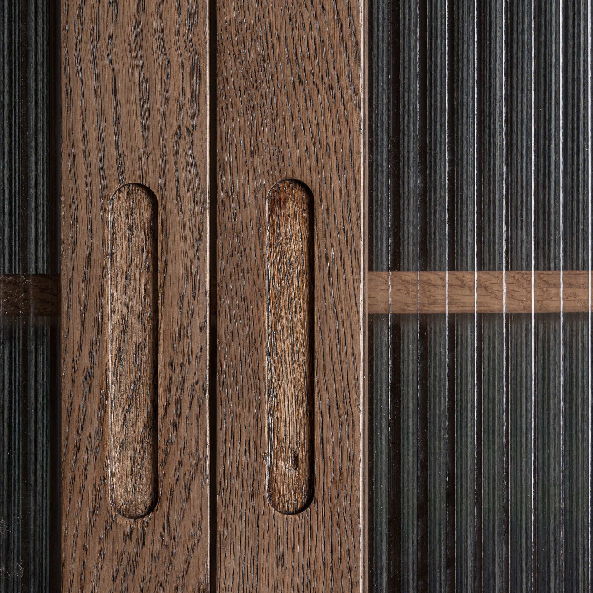 DOUZY Oak Side Table with Glass and Marble Top