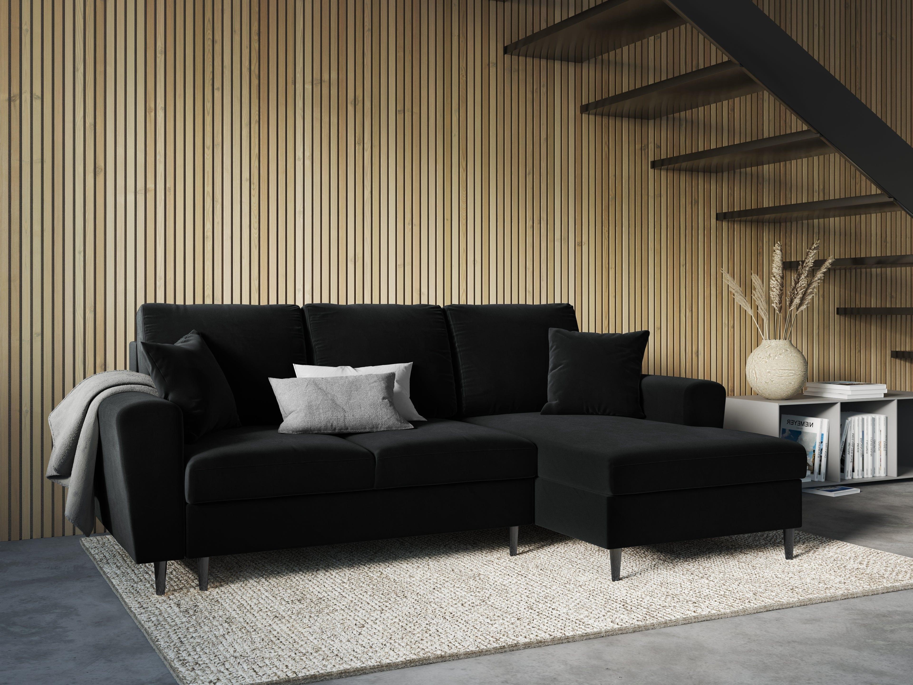 Narożnik prawostronny aksamitny z funkcją spania KYOTO czarny z czarną podstawą Cosmopolitan Design Eye on Design
