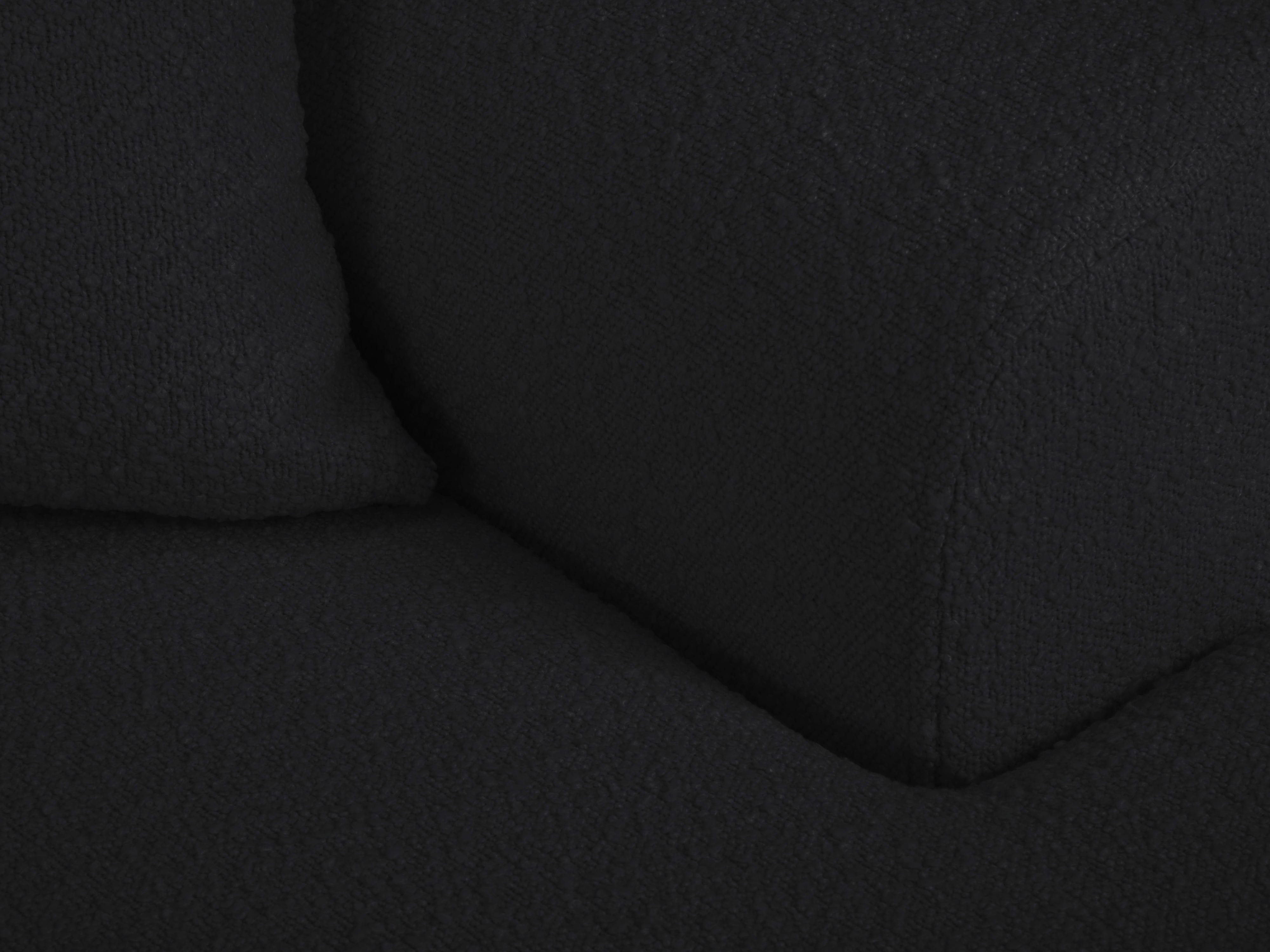 Narożnik prawostronny z funkcją spania KYOTO czarny bouclé z drewnianą podstawą Cosmopolitan Design Eye on Design