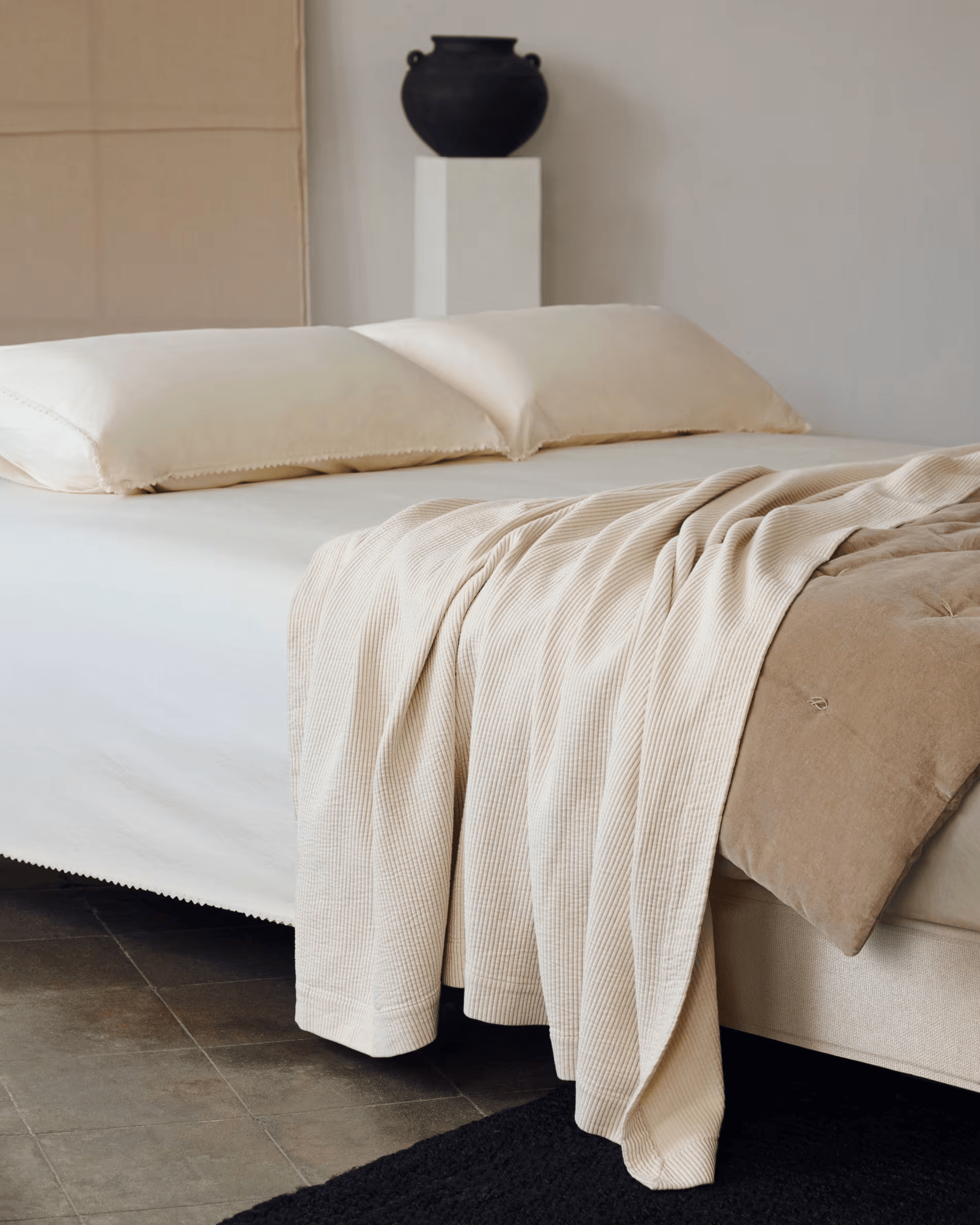 Narzuta BEDAR beżowy La Forma Eye on Design
