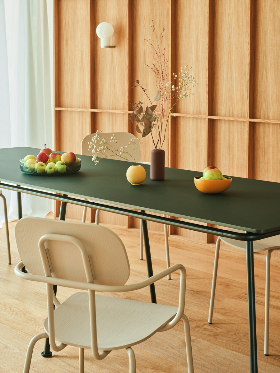 Židle NEW SCHOOL bordová podstava