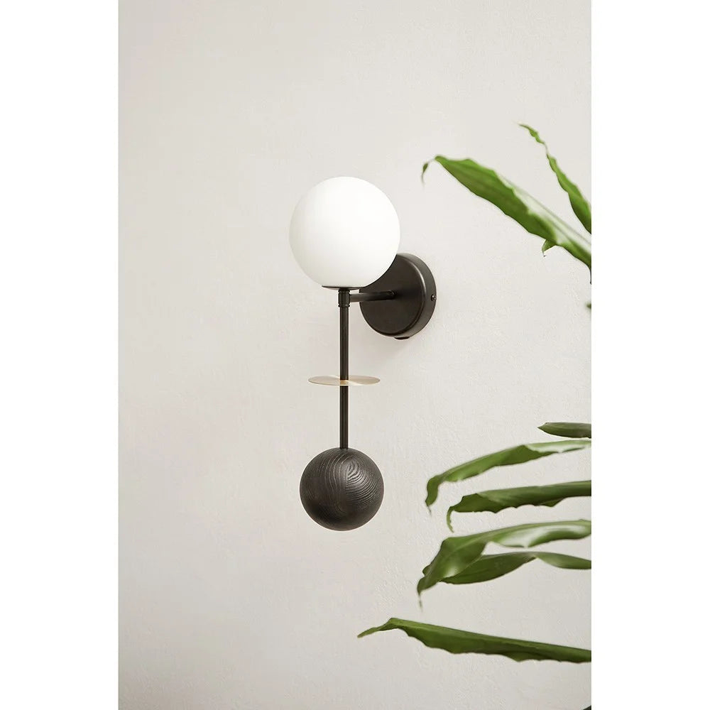 OIO black wall lamp