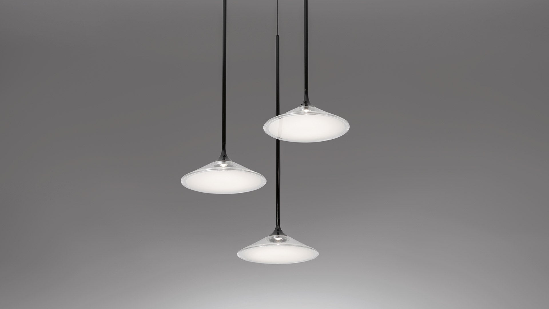 Závěsná lampa ORSA CLUSTER černá
