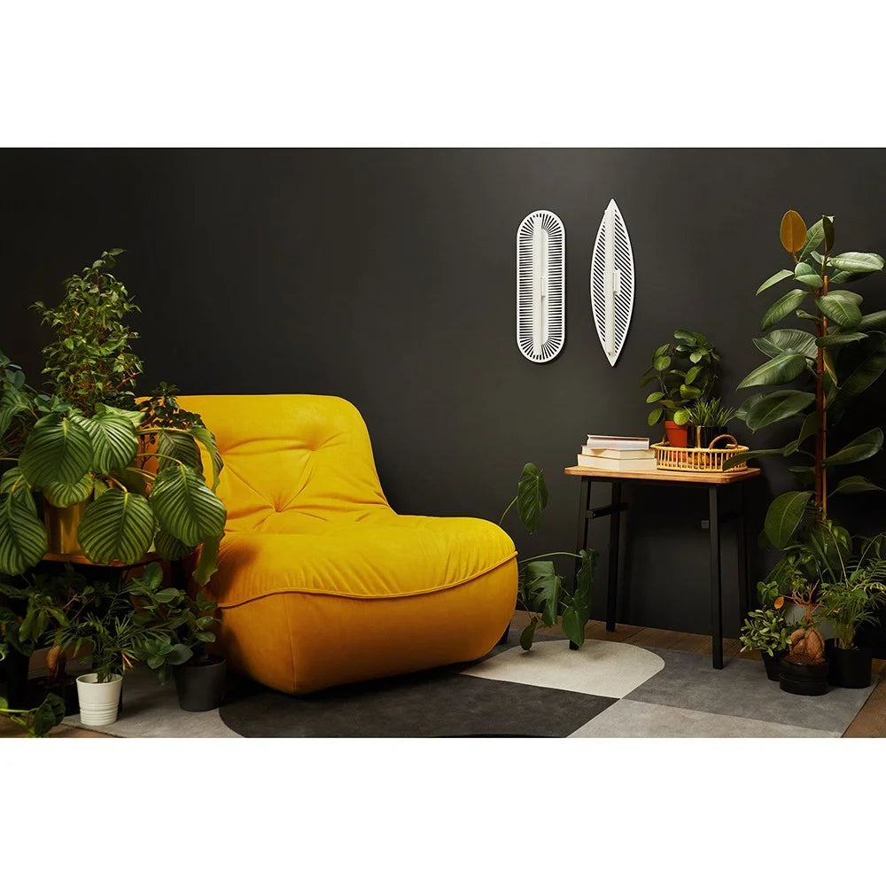 PARUMA black wall lamp