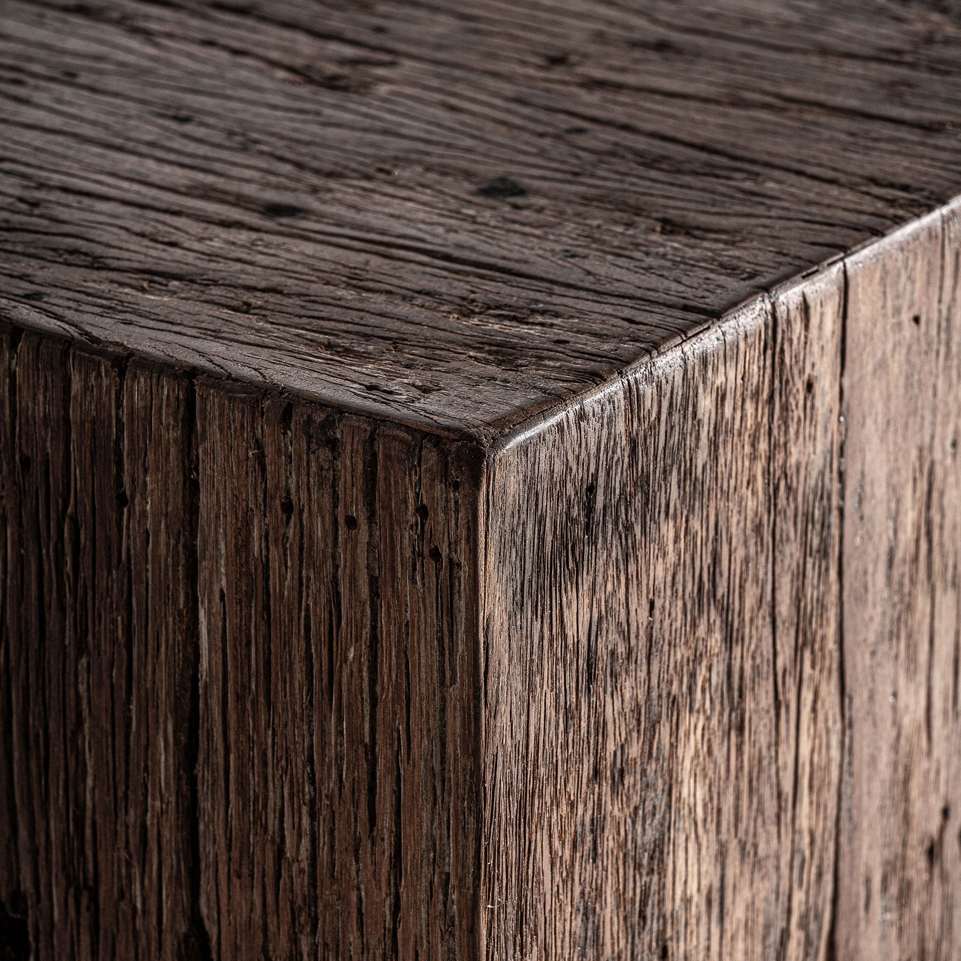 Sloup TOIGNE tropické dřevo