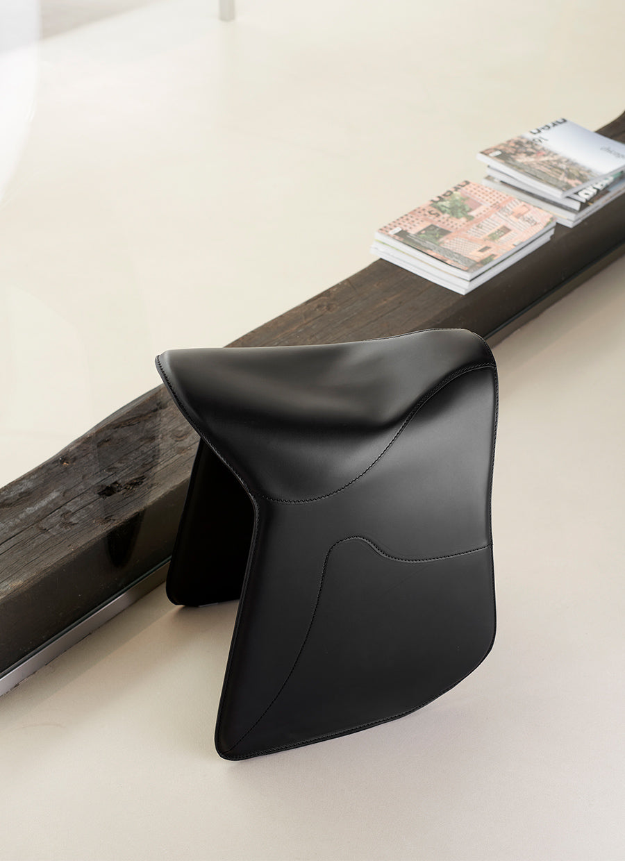 PEPE seat black leather