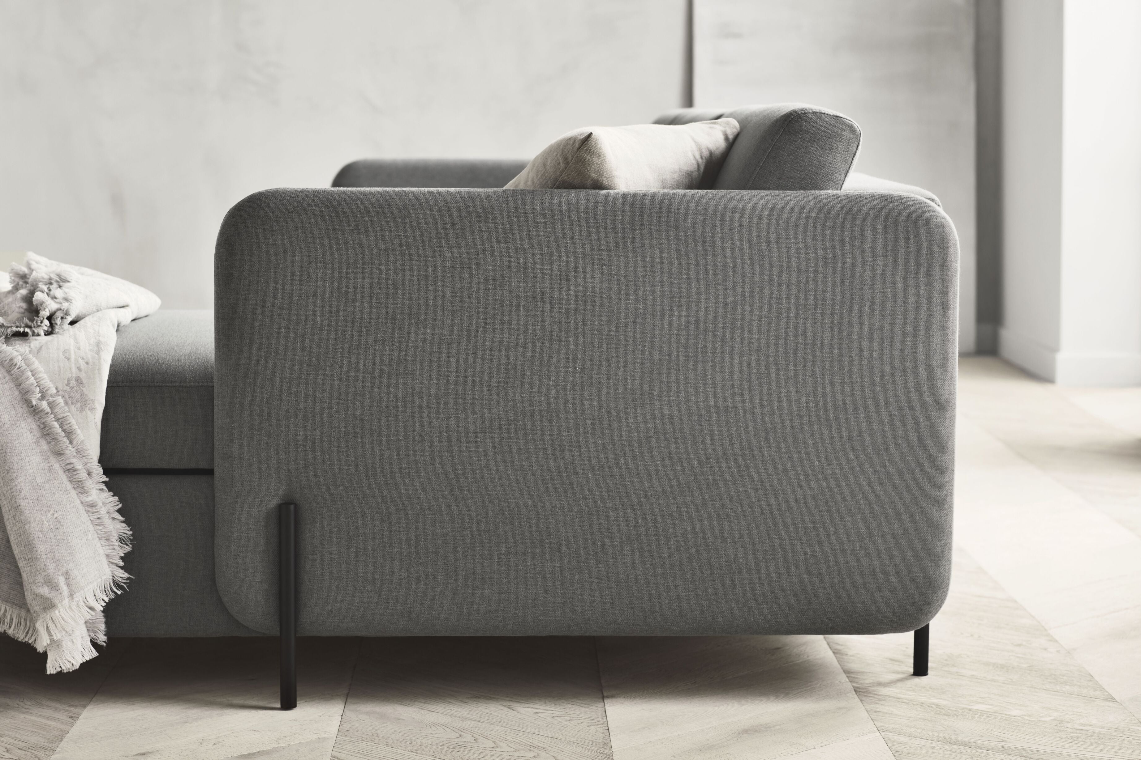 Sofa rozkládací 3-osobová PIRA černá ocelová základna