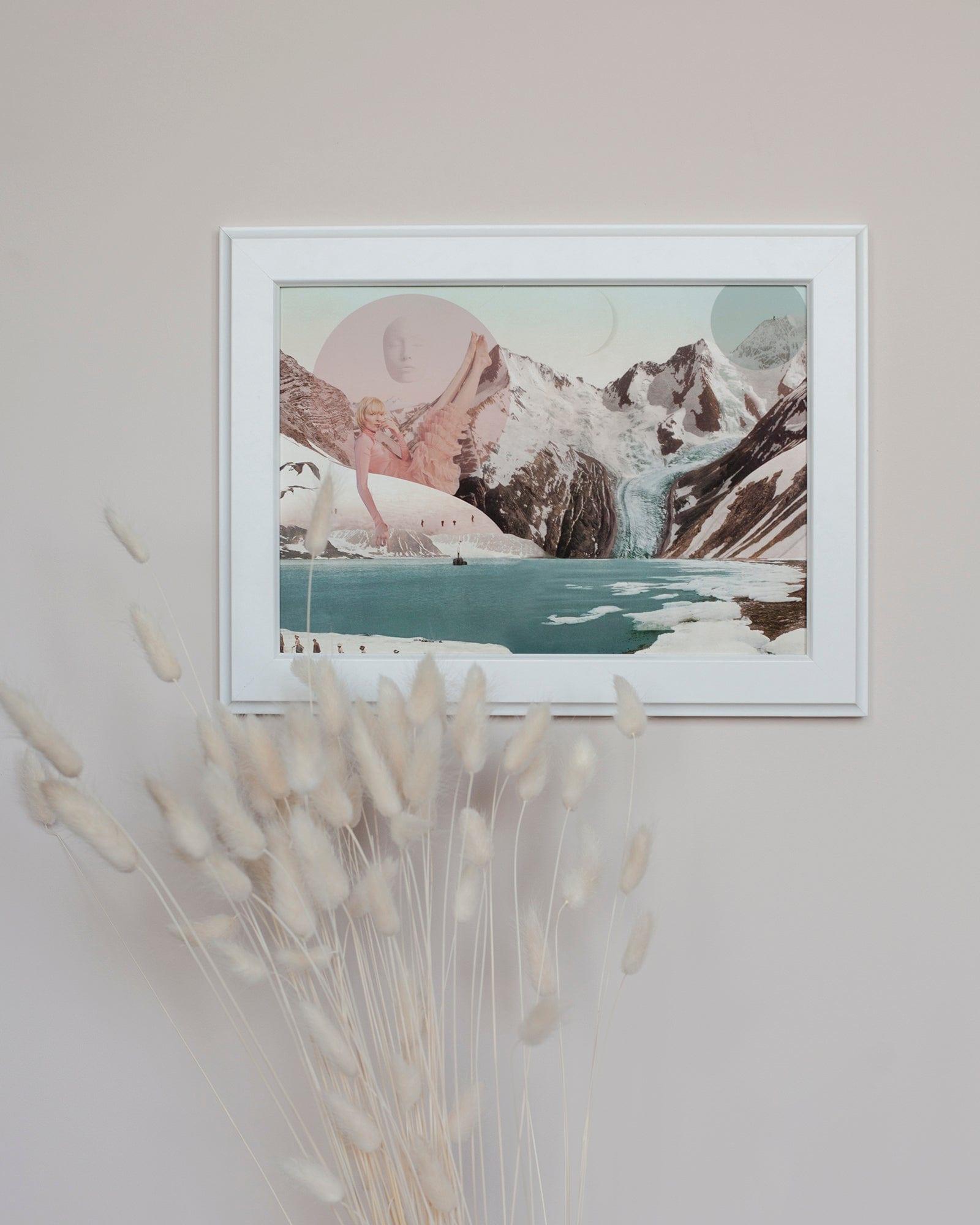 Plakat SNOWFLAKE ON THE TOP OF THE MOUNTAIN Aleksandra Morawiak Eye on Design