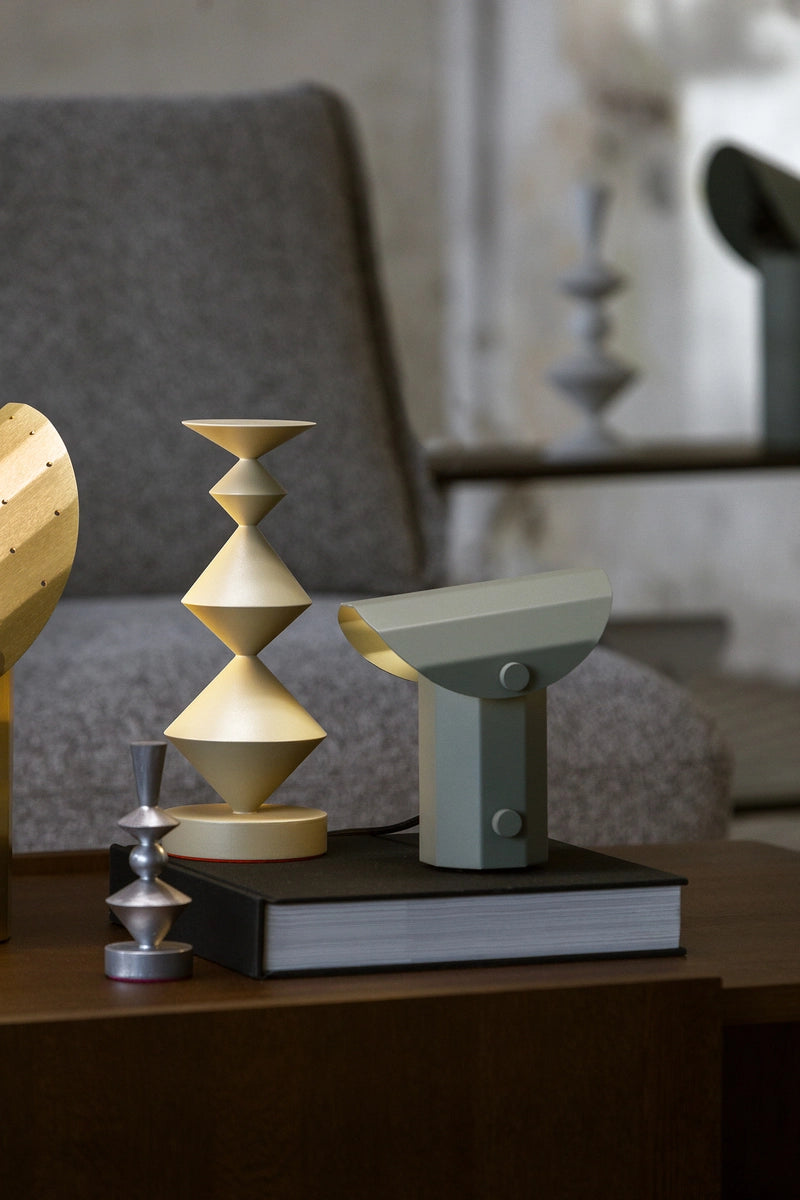 Stolní lampa APOLIN šalvějová