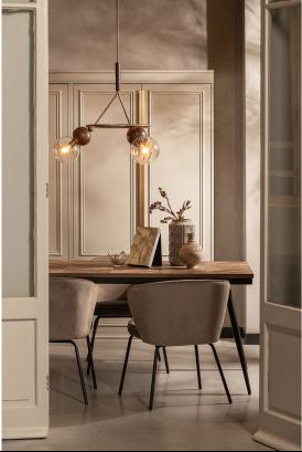 Stůl RHOMBIC z teakového dřeva s černým kovovým podstavcem