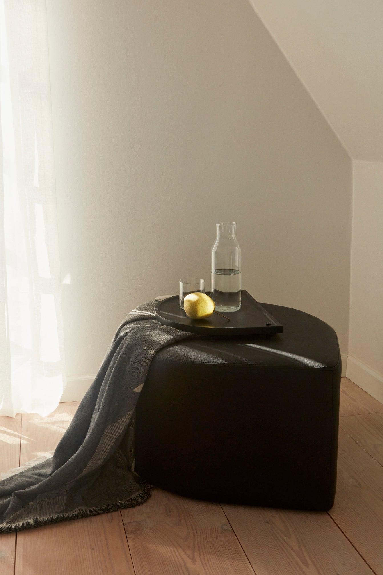 Puf skórzany SESSIO czarny AYTM Eye on Design