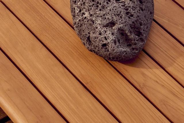 Rozkładany stół ogrodowy TURQUETA drewno tekowe La Forma Eye on Design